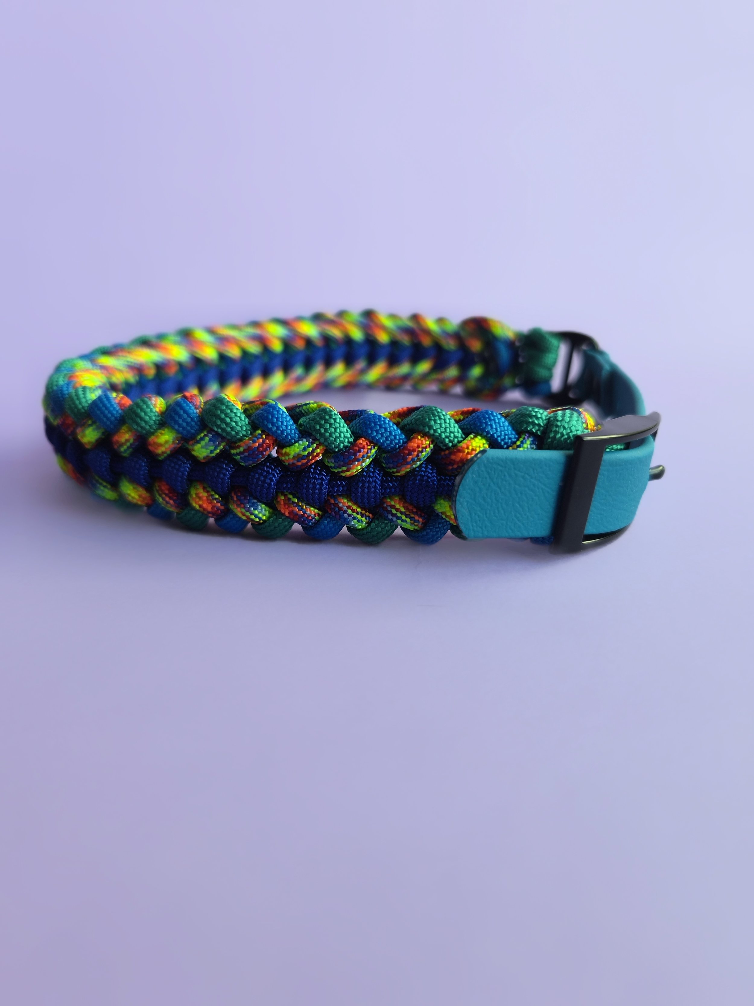 Woven Collar Medium  BLUE & RAINBOW 32-40cm
