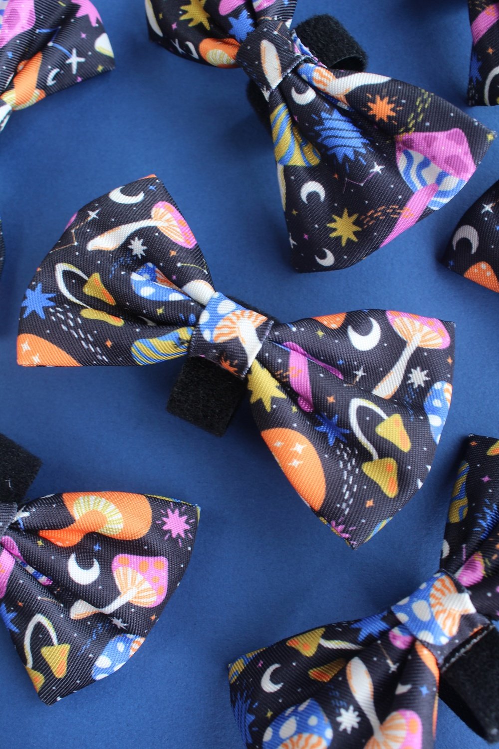 MAGIC MUTTSHROOM BOW TIE
