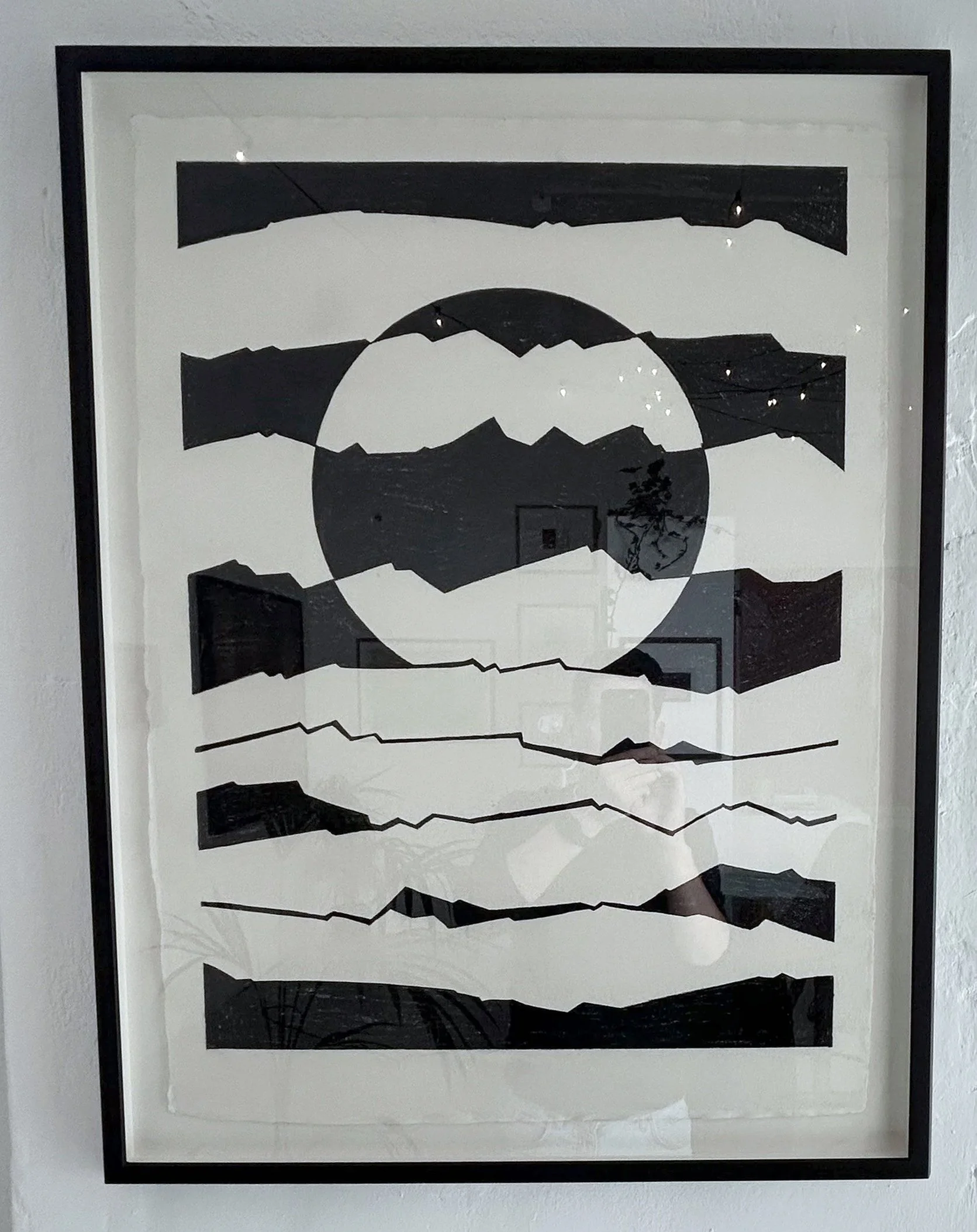 TITLE : Setting Sun 
MEDIUM : Charcoal on paper  
PRICE : £1250 