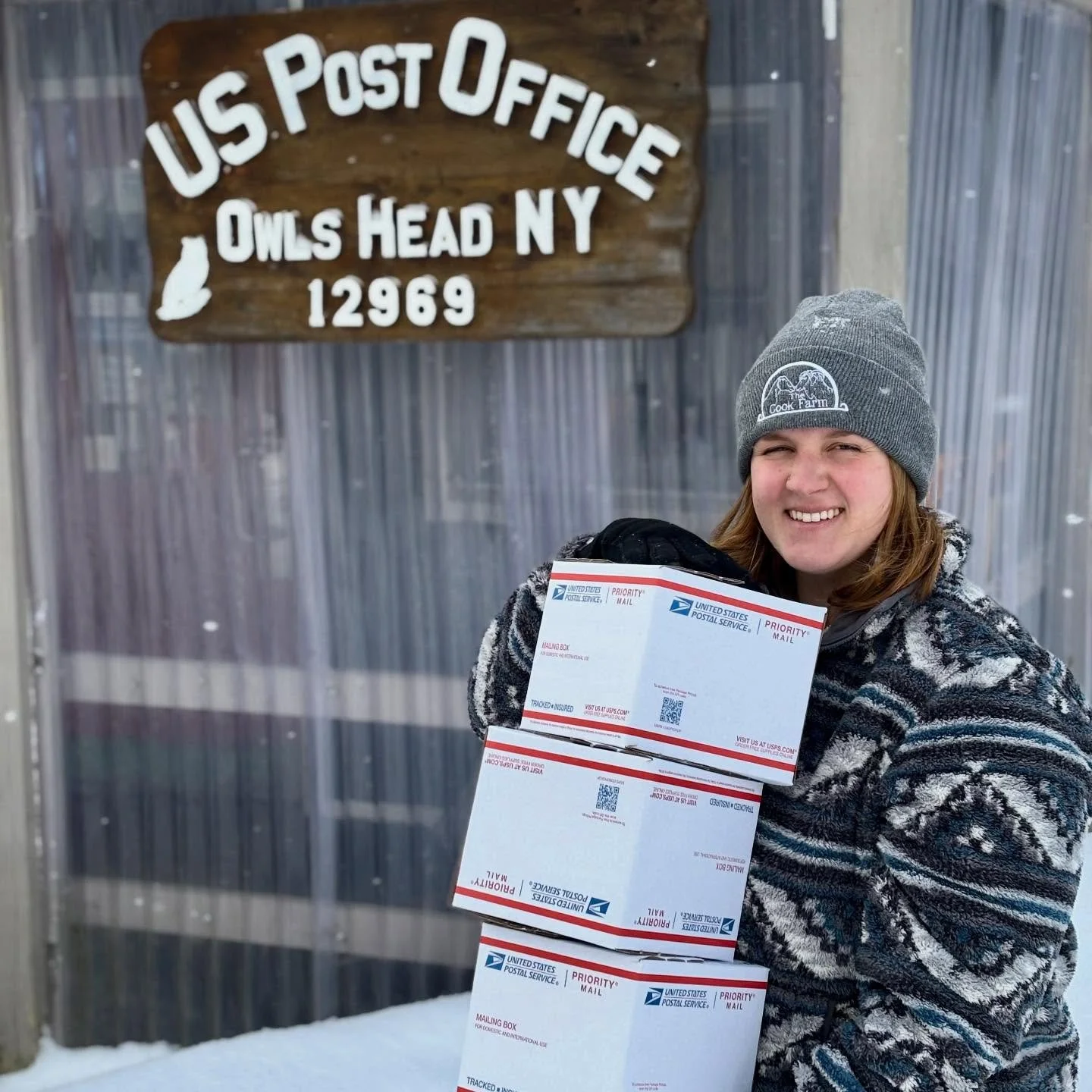 Just 13 hours left to save! Our Small Business Saturday sale ends tonight at 11:59 PM EST.⚡️(Discounts apply to park-it orders as well.)