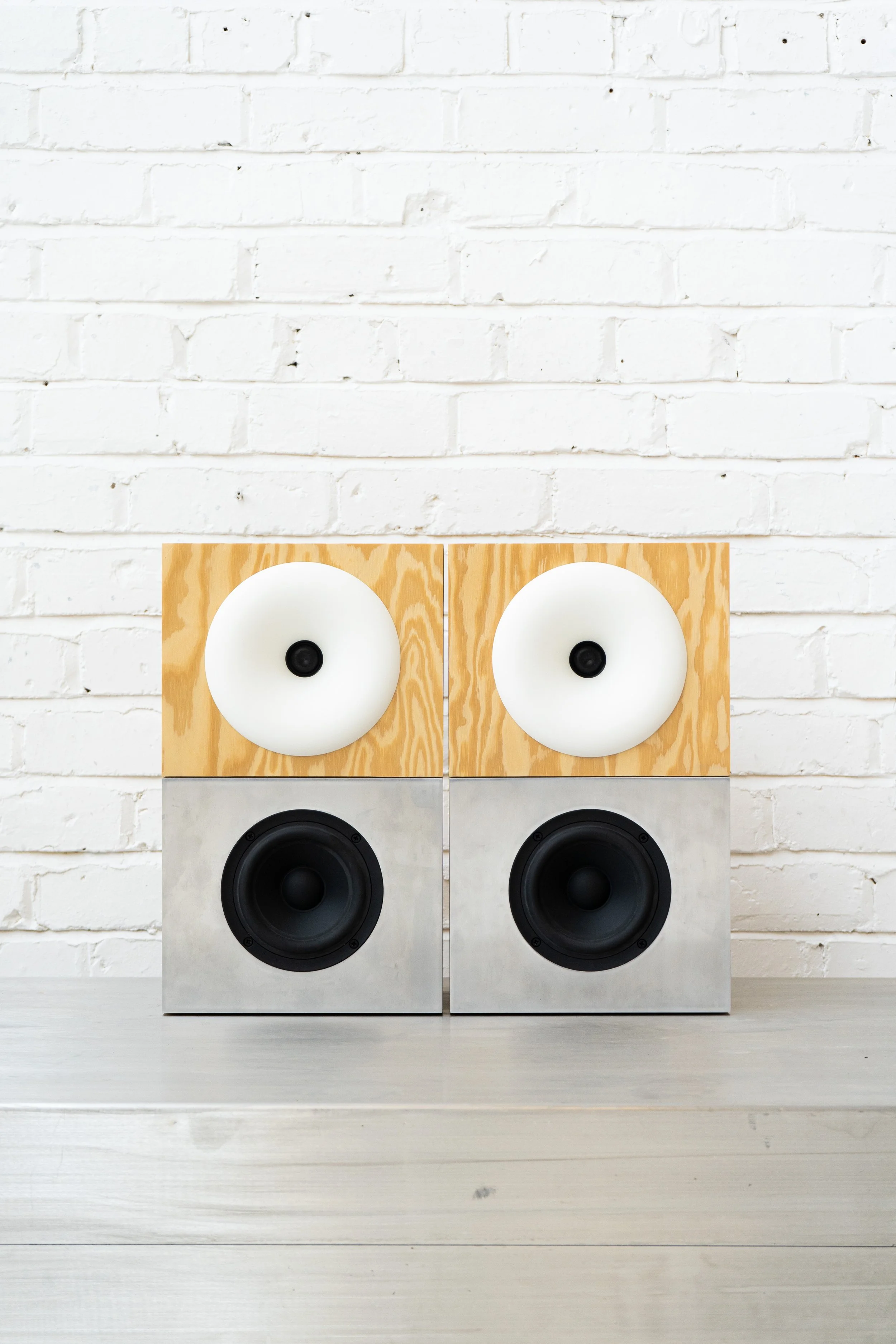 Le Cleac'h Bookshelf