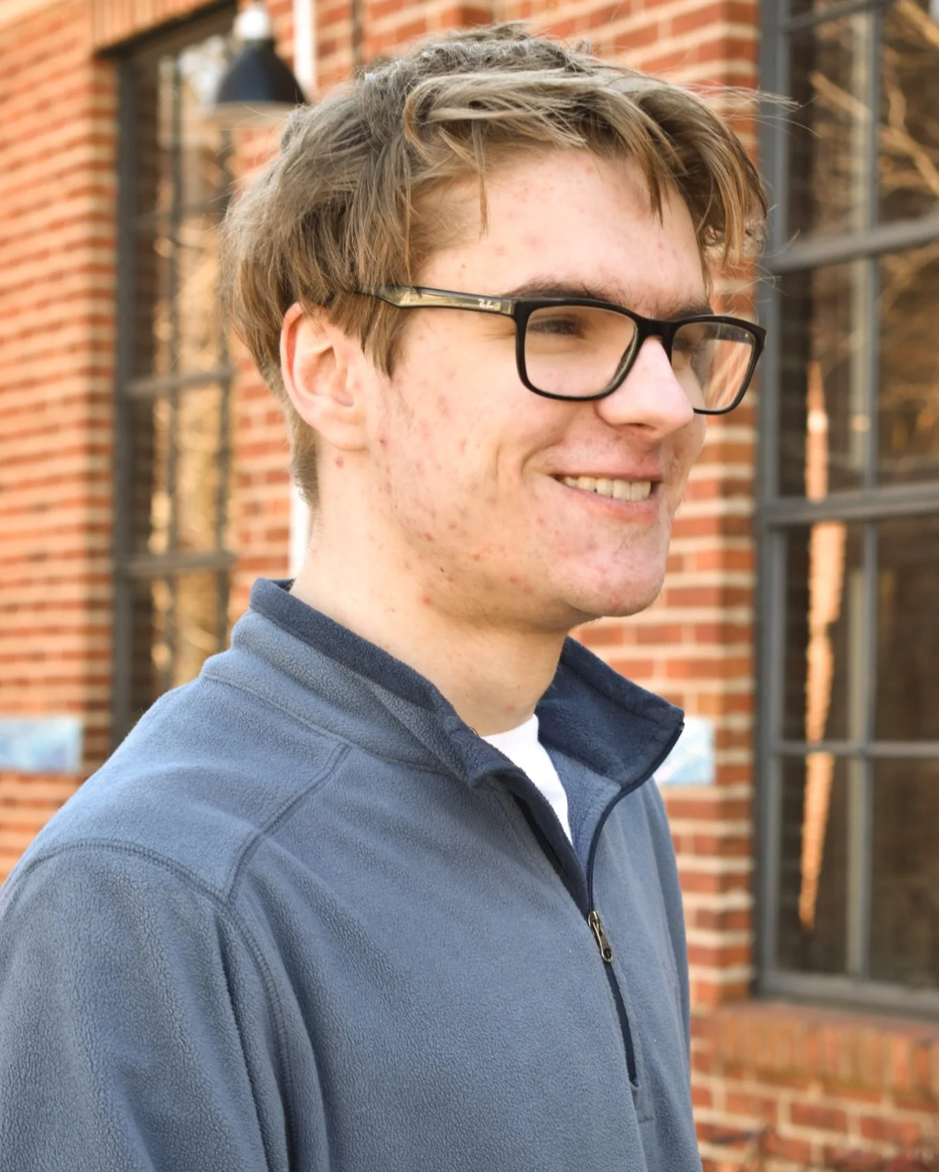 Class of 2026, May is coming up soon! If you have not yet booked your senior portraits, I still have some openings! 

To book a senior session, send me a private message or email me at grace@burnedmediallc.com! 

Burned Media is a creative marketing 