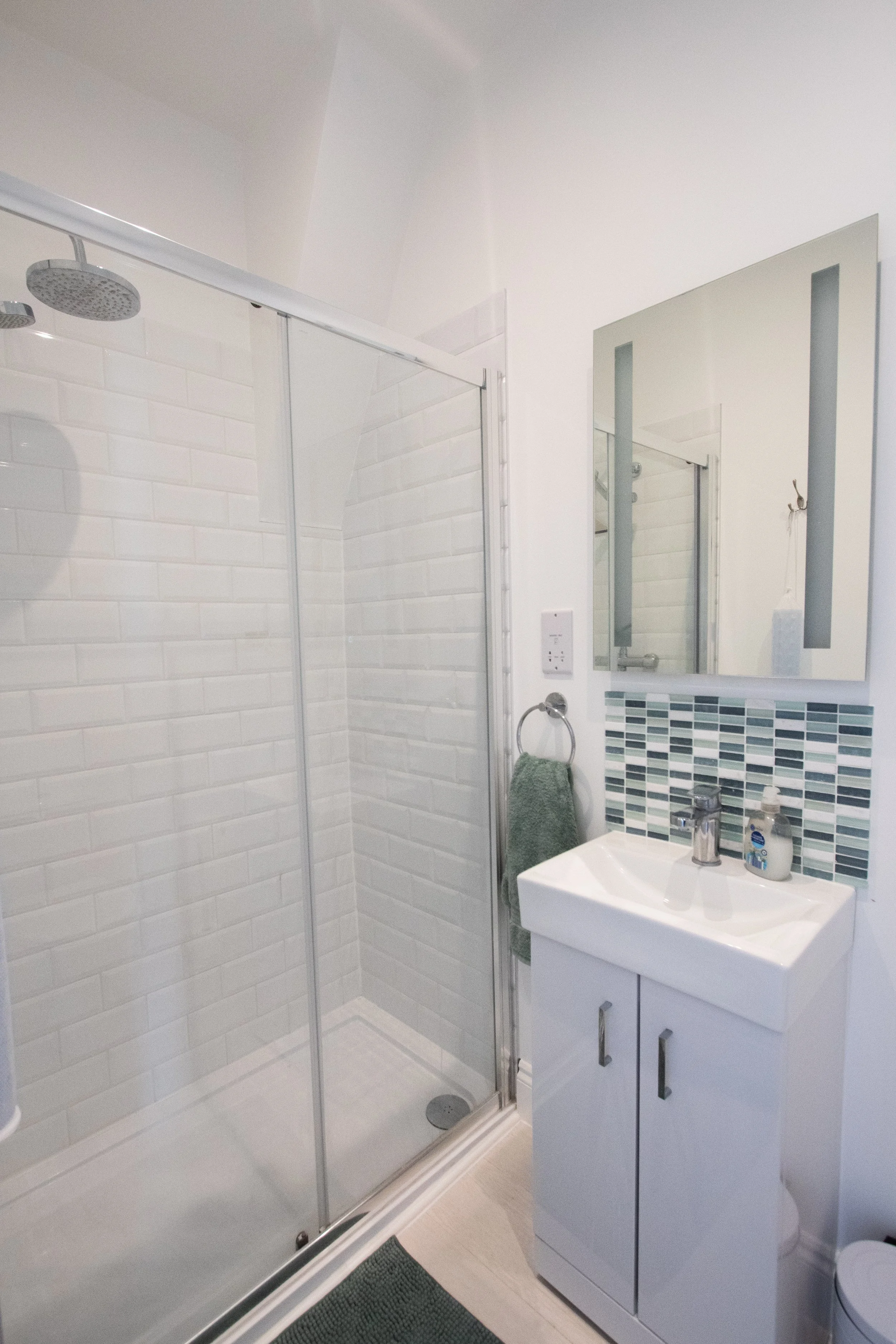 En Suite to the Main Bedroom