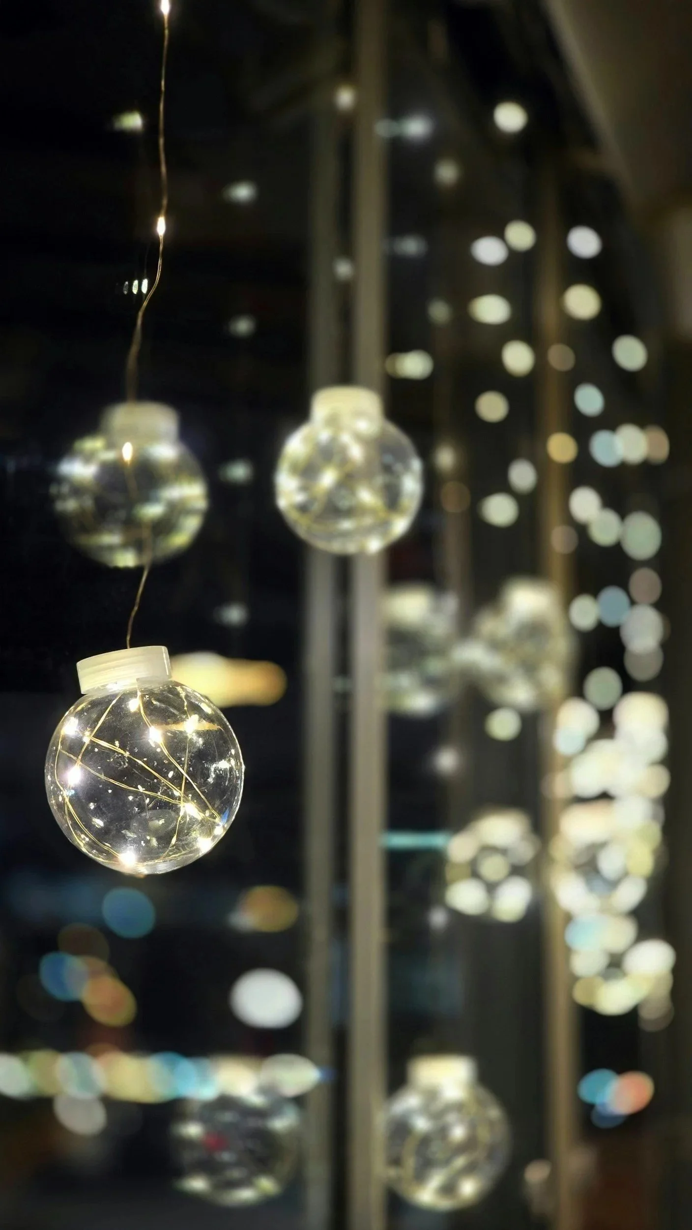 Dropping the Christmas Bauble 