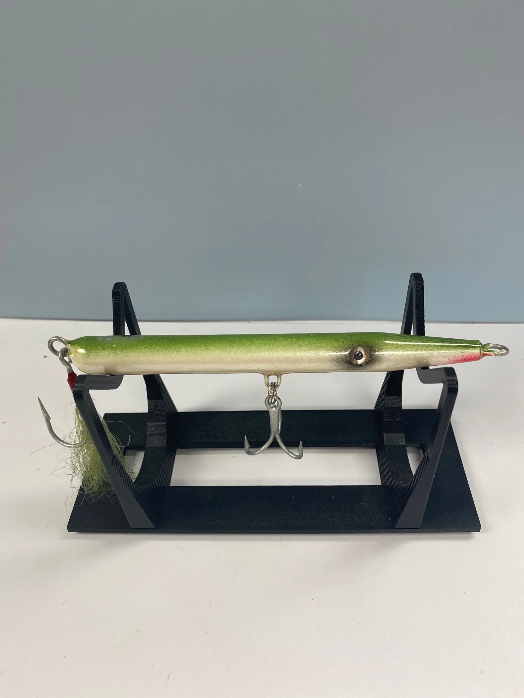 Bid Ed Needlefish. Olive/white.
