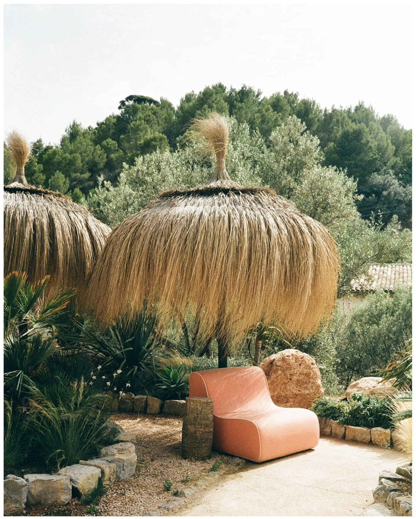 And while we&rsquo;re spotlighting places that inspire us&hellip; @hotelcorazon 

An artist-run hotel tucked into the Tramuntana Mountains, where art, nature, and design exist in quiet conversation. We were lucky enough to produce a wedding here, and