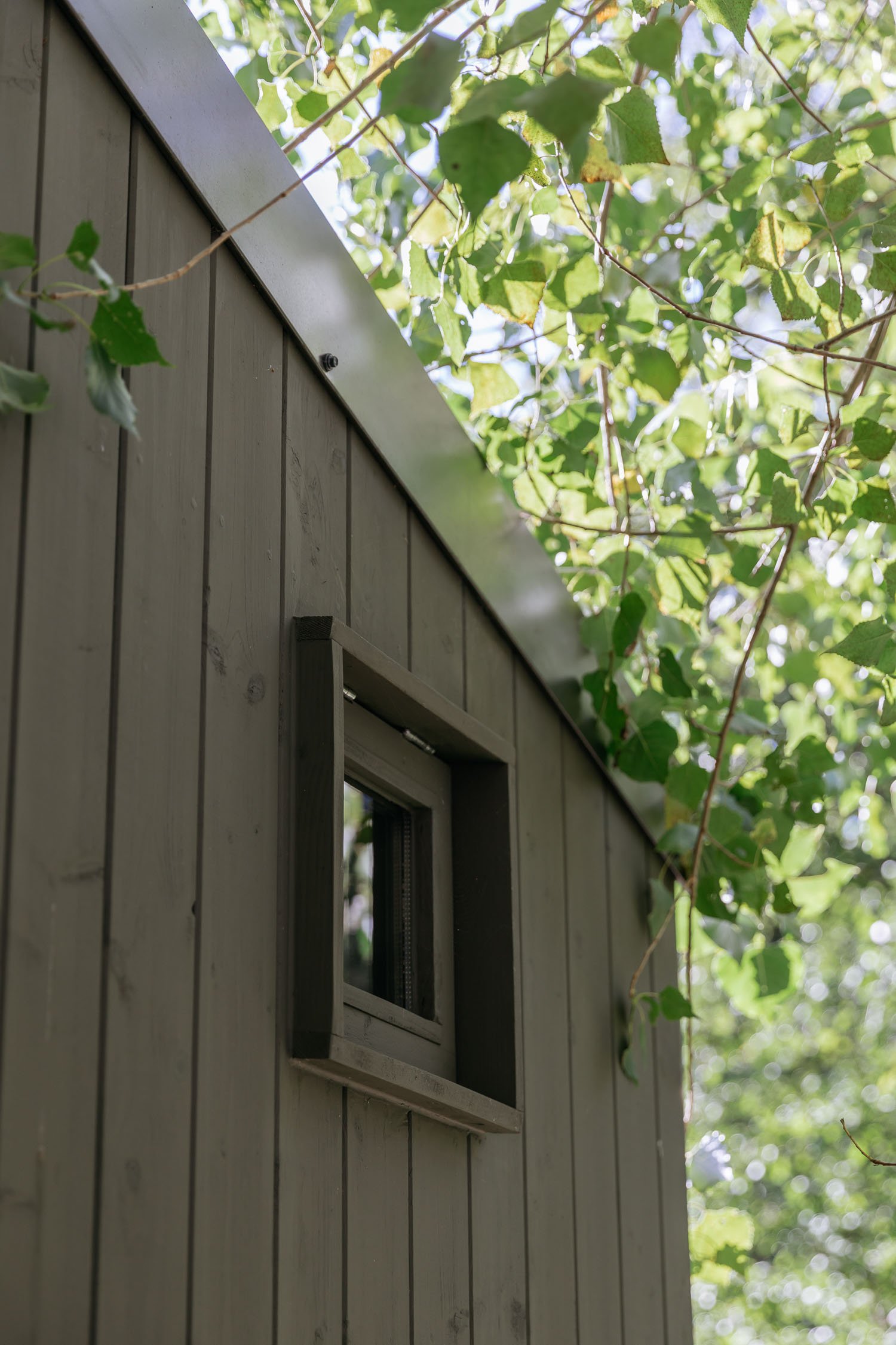 GRÖNA_ HUSET_tint_house_design_interior_photography_On_a_hazy_morning_010.jpg