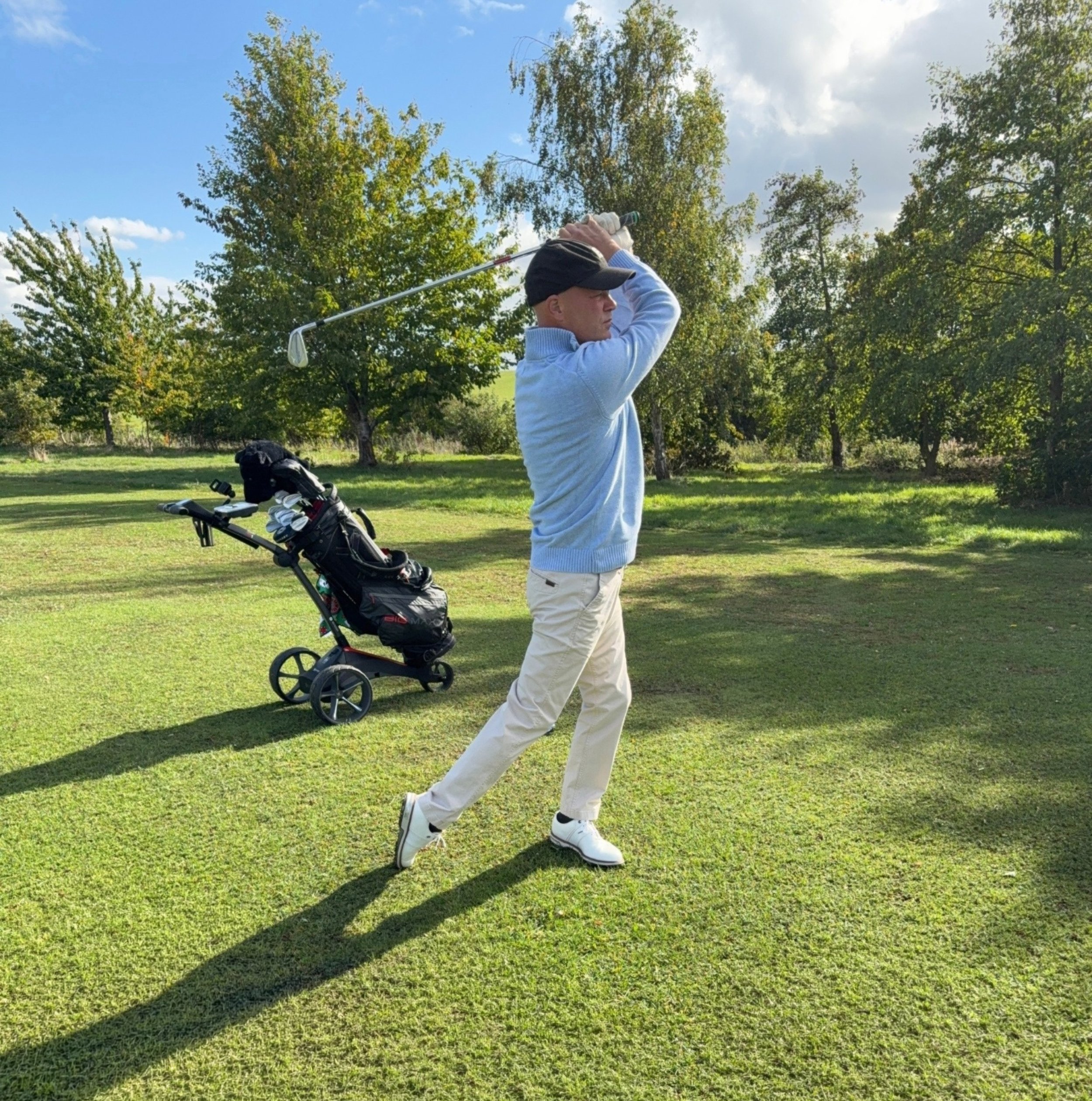 DT Golf Swing 03.jpg