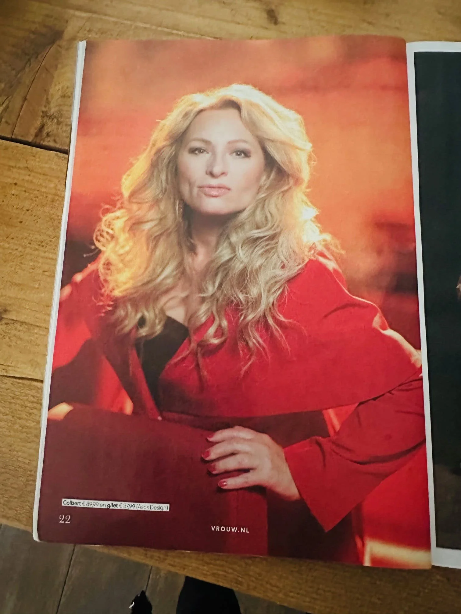 Desray-Vrouw-3 (1).jpg