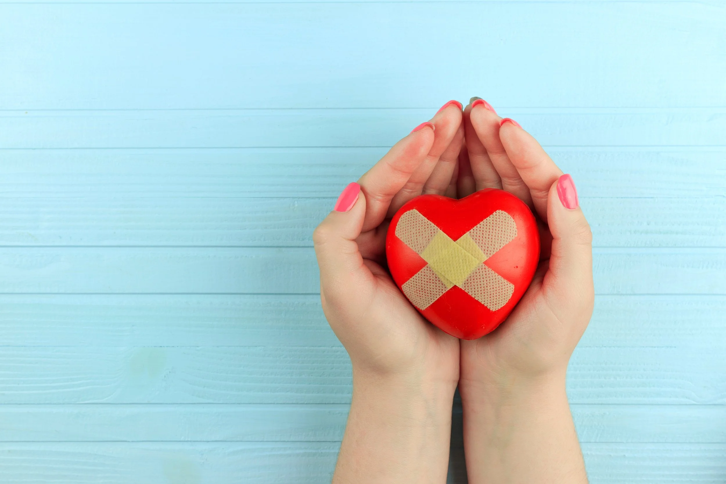 Therapist offering attachment therapy in Colorado