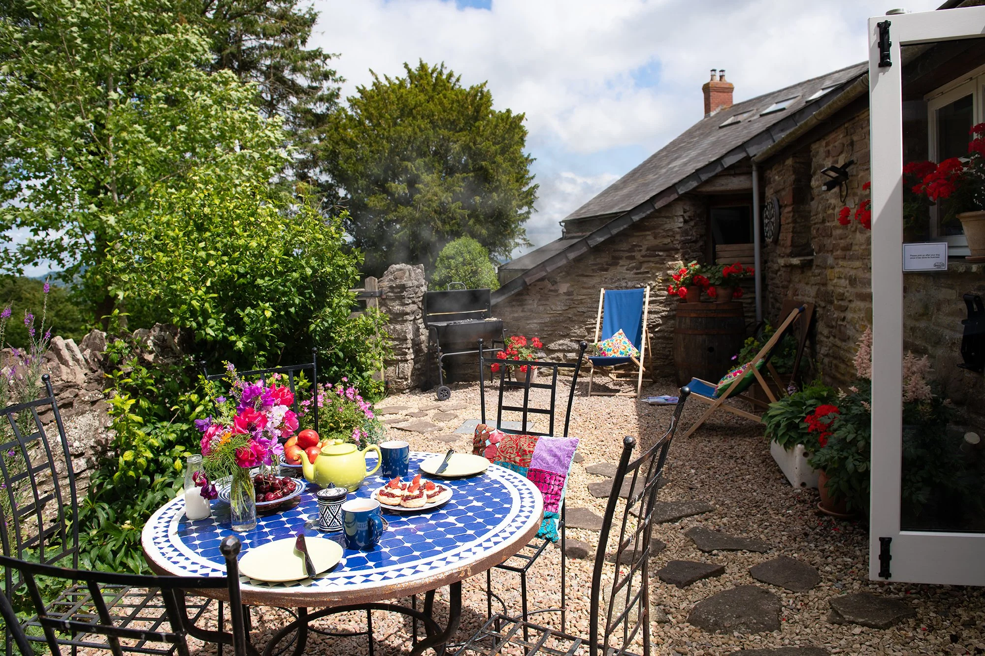 Cottage garden 3.jpg