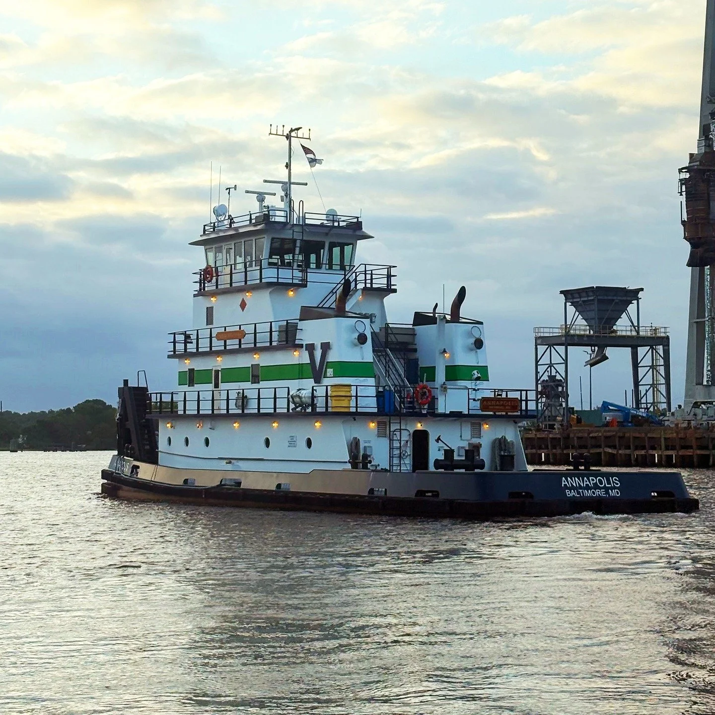 Vane Brothers' 3,000-hp push boat ANNAPOLIS is a familiar sight in the waters off Maryland and Virginia. [Photo by Samuel Kottas] #TheVaneBrothersCompany #Tugboat #PushBoat #Annapolis