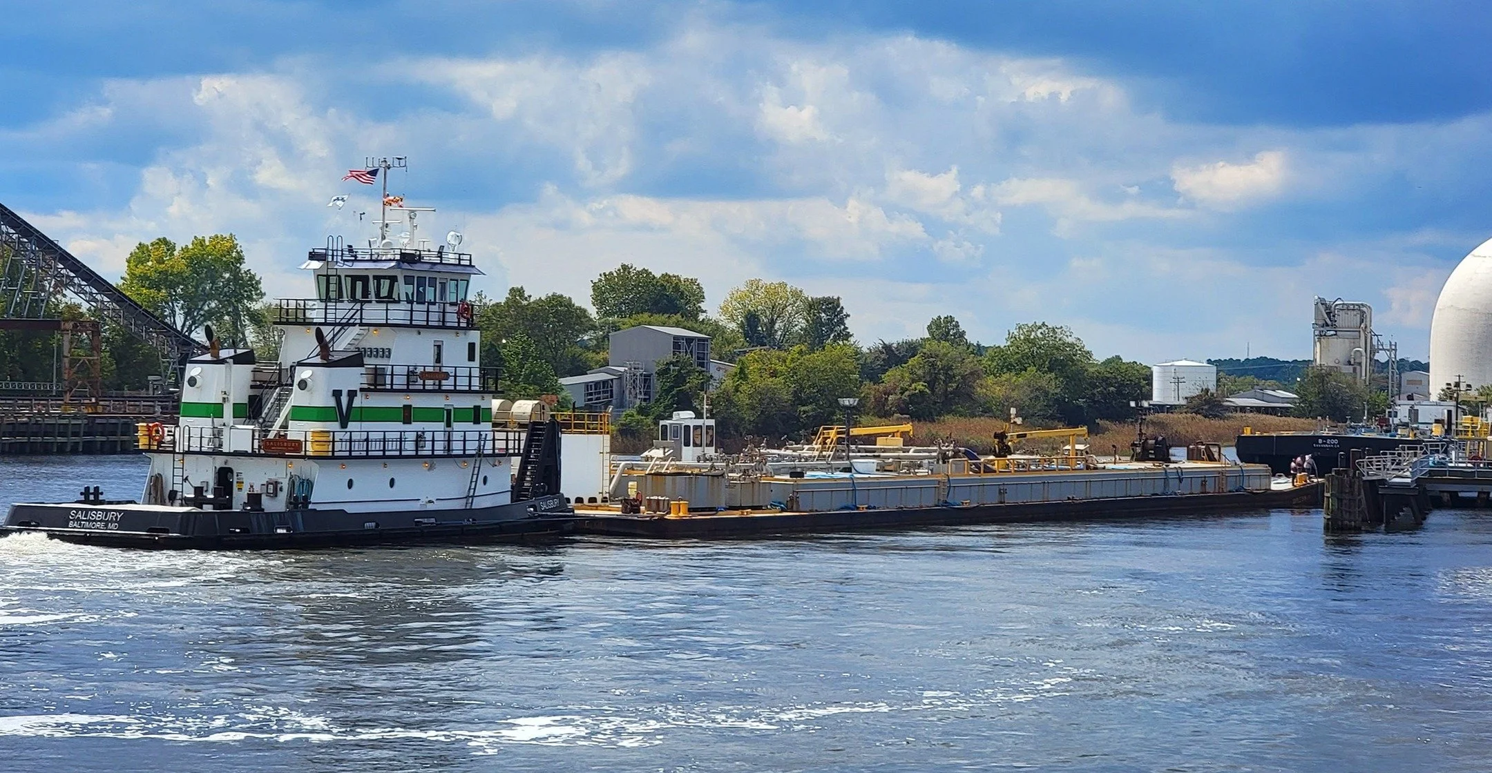 Vane Brothers' SALISBURY push boat brings a barge into Paradise Creek, Va. [Photo by Kenny Marshall] #TheVaneBrothersCompany #Tugboat #Pushboat #Barge #ParadiseCreek #Salisbury