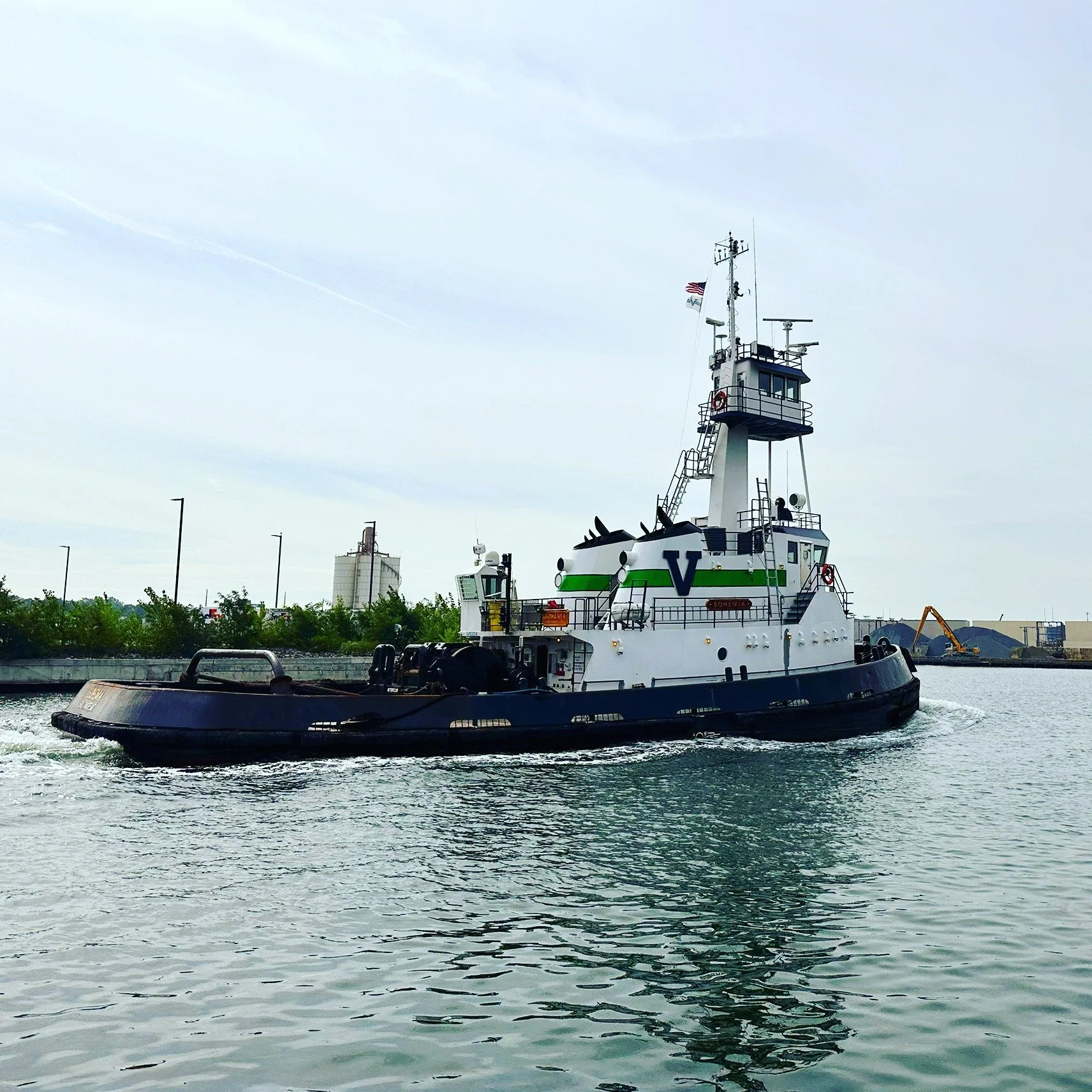 The 4,200-hp tug BOHEMIA, currently operating in the NY area, was built in Louisiana and delivered to Vane Brothers in 2007. Her name comes from a tributary of the Elk River on the Delmarva peninsula. [Photo by William White] #TheVaneBrothersCompany 