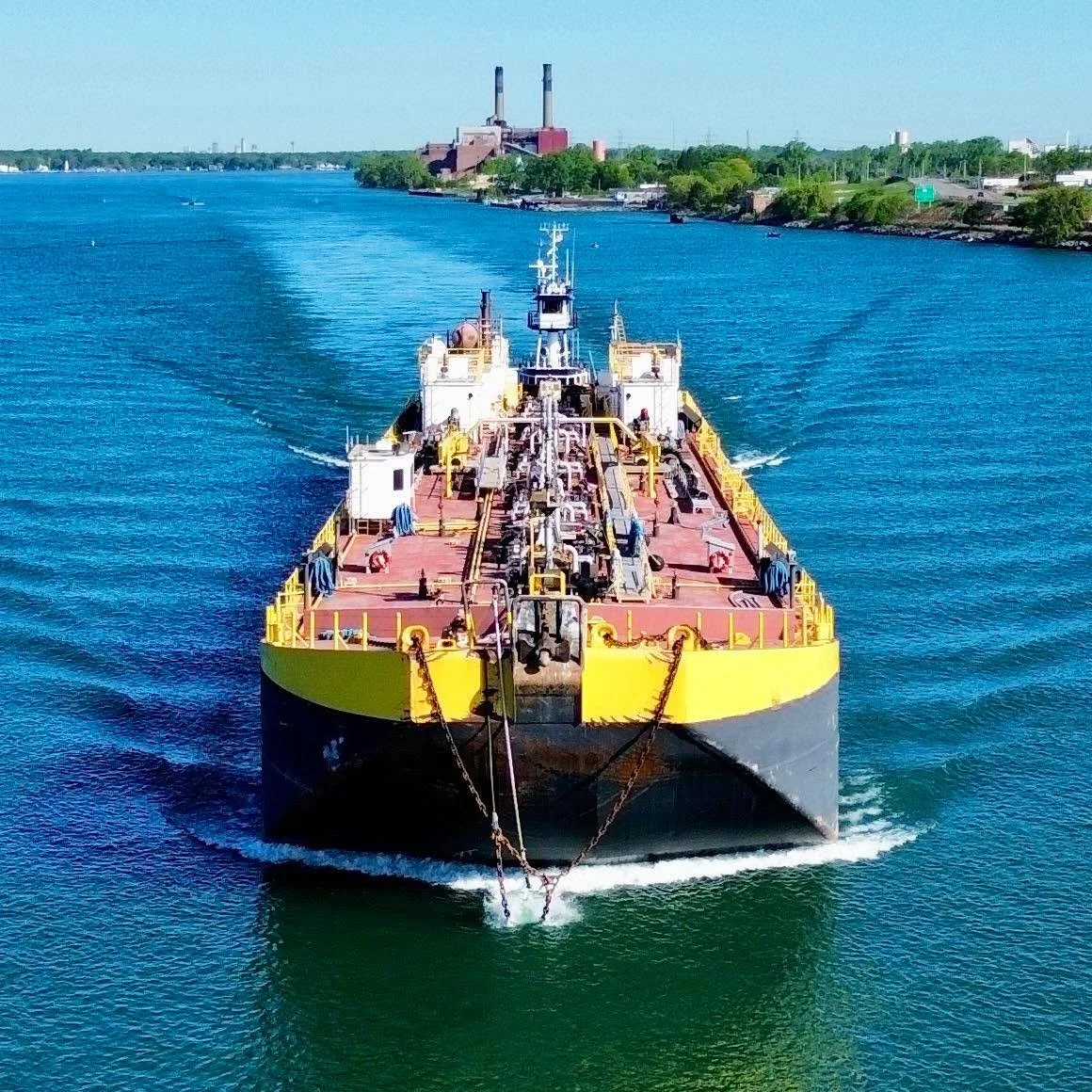 Vane Brothers tug NEW YORK and asphalt barge Double Skin 509A leaving Tonawanda, NY. [Photo courtesy of Bubba Dubs]