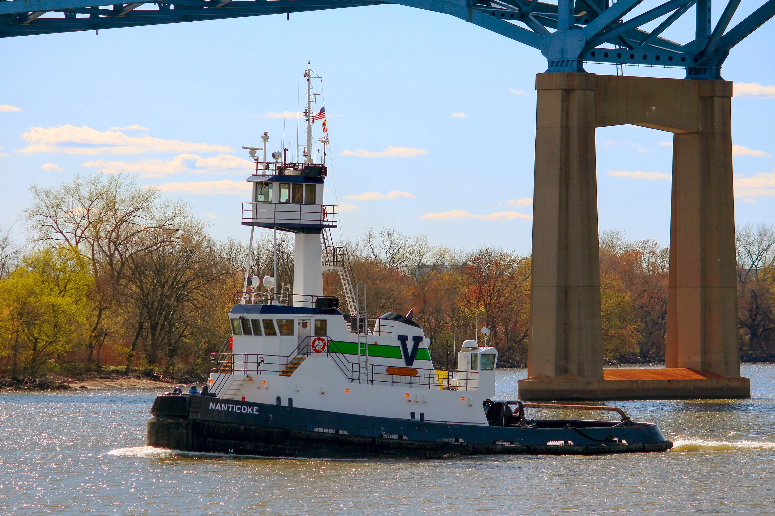 Tug NANTICOKE