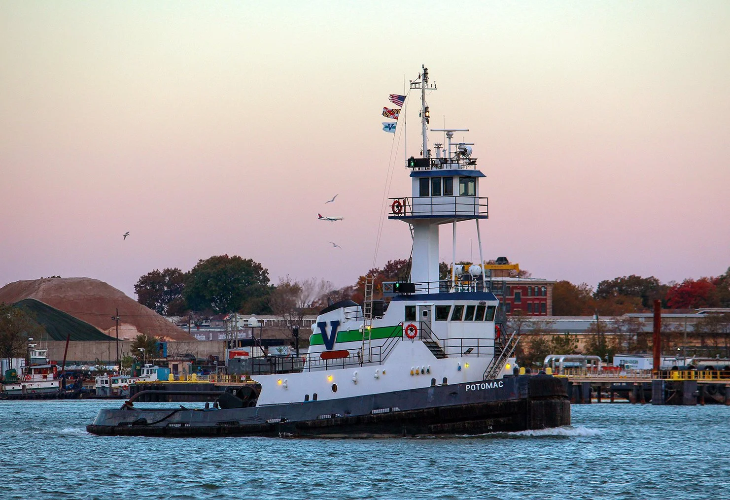 Tug POTOMAC
