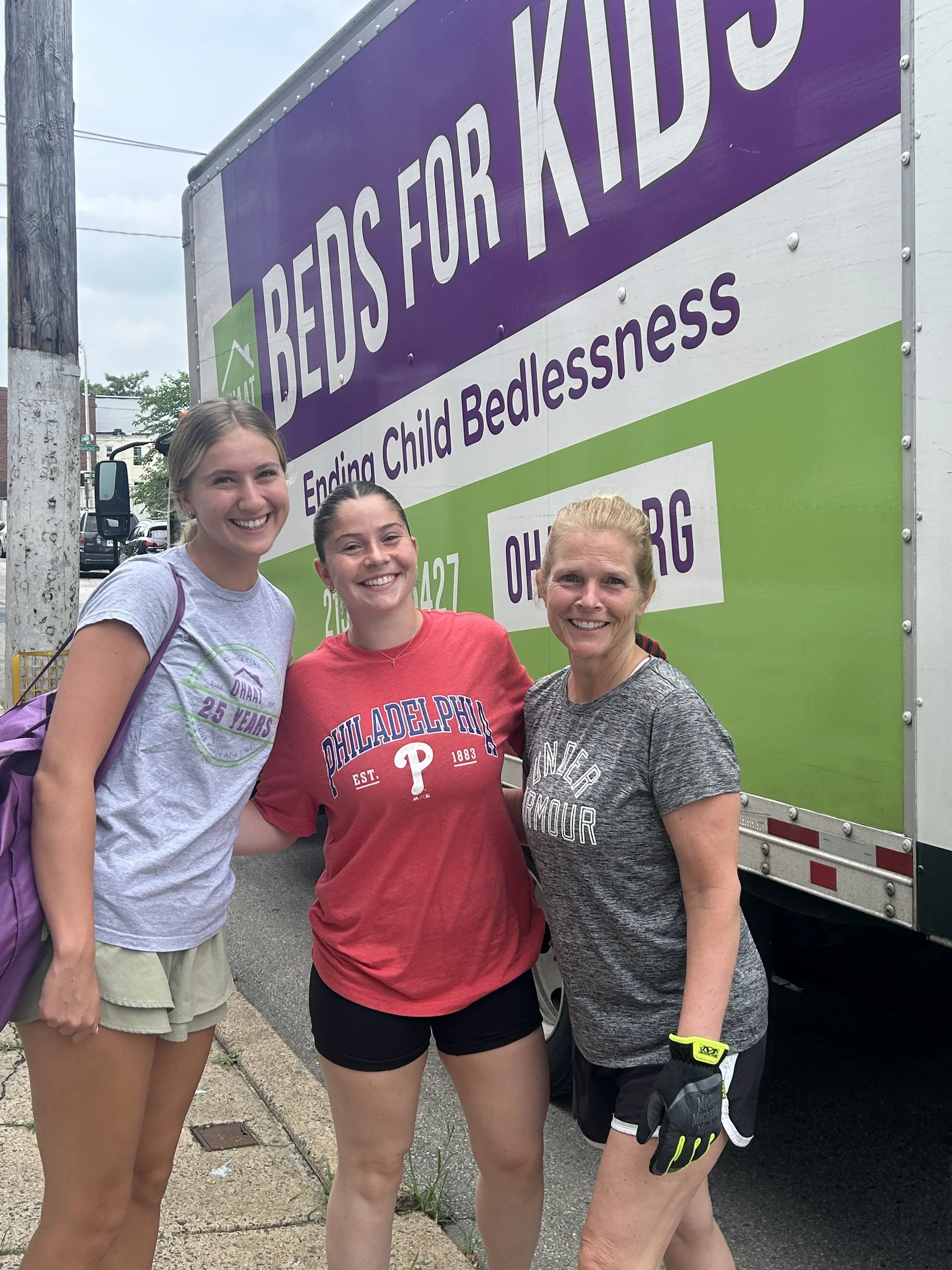 Open Saturday Delivery — Volunteers Kat, Colleen &amp; Paige