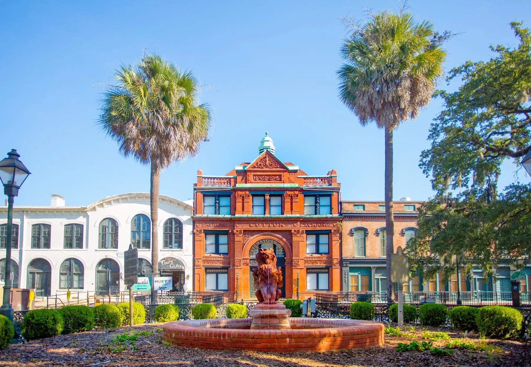 CapturingSavannah_TheBluff_WalkingTours_Experiences_Sightseeing-33.jpg