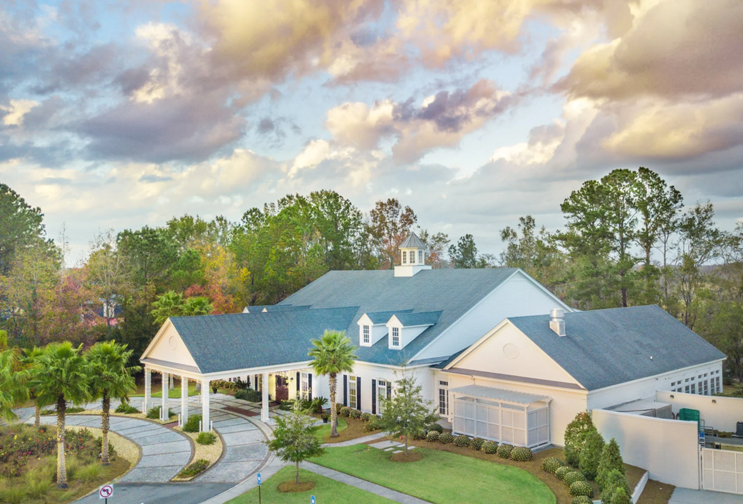 ©2018PabloSalvador_JaradBrown_#29_©2017Pablo&BrittPhotography__RichmondHillCityCenter_PropertyImages__Exteriors_ONLINEready_LOres_#10_DJI_0297-Edit-Edit.JPG