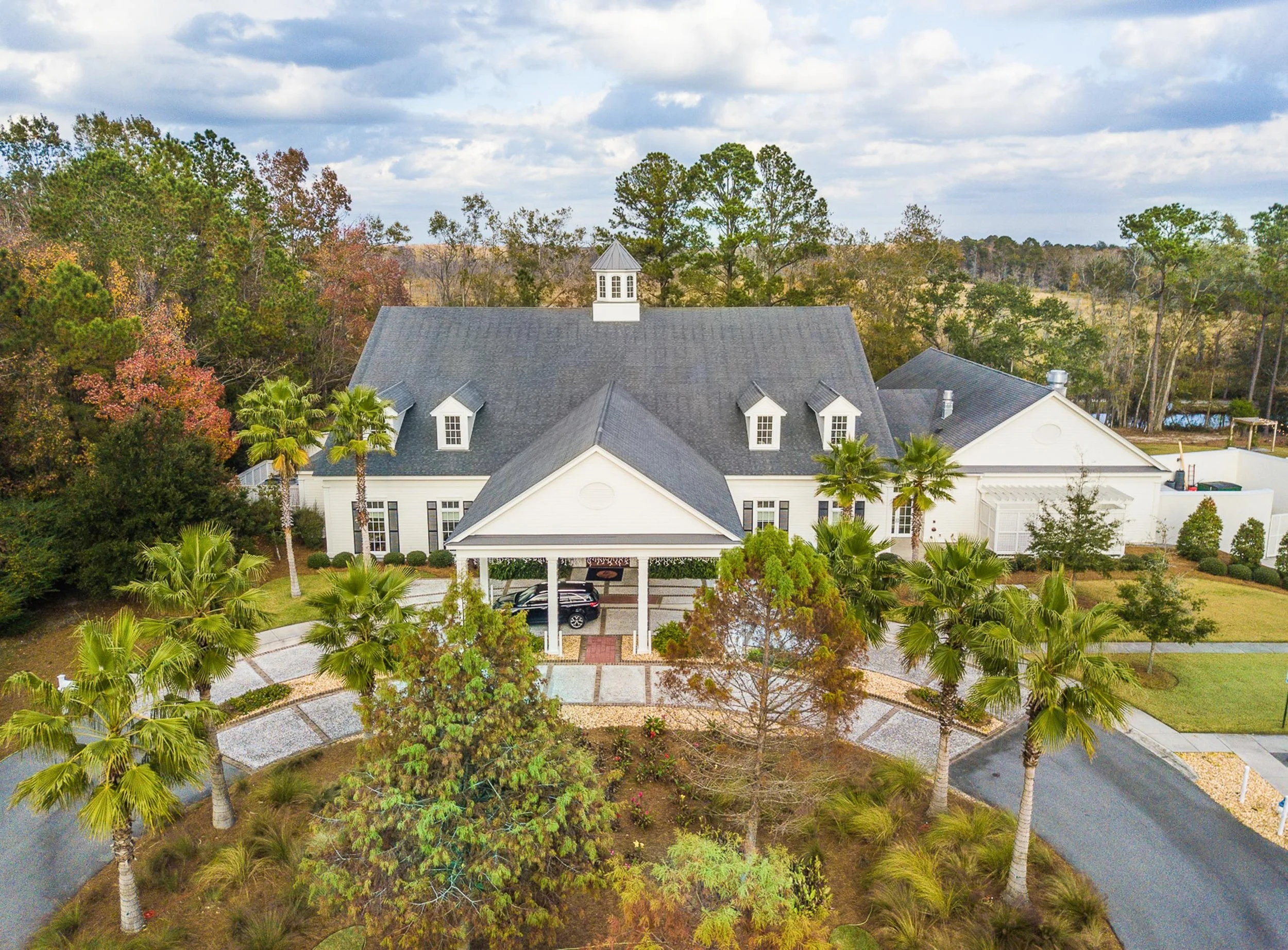 ©2018PabloSalvador_JaradBrown_#46_©2018Pablo&Britt_RichmondHillCityCenter_REEDIT_UNDER 5MB__©2017Pablo&BrittPhotography__RichmondHillCityCenter_PropertyImages__Exteriors_PRINTready_HIres_#5_DJI_0207-Edit.JPG