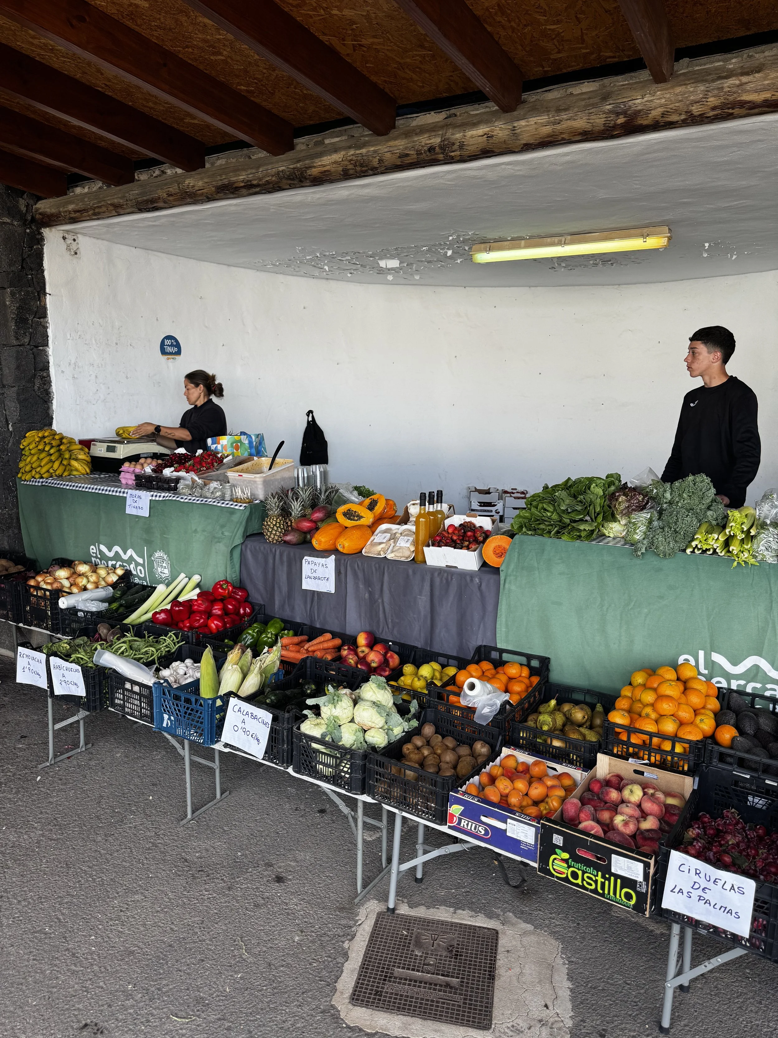 mancha-blanca-market-lanzarote.jpg