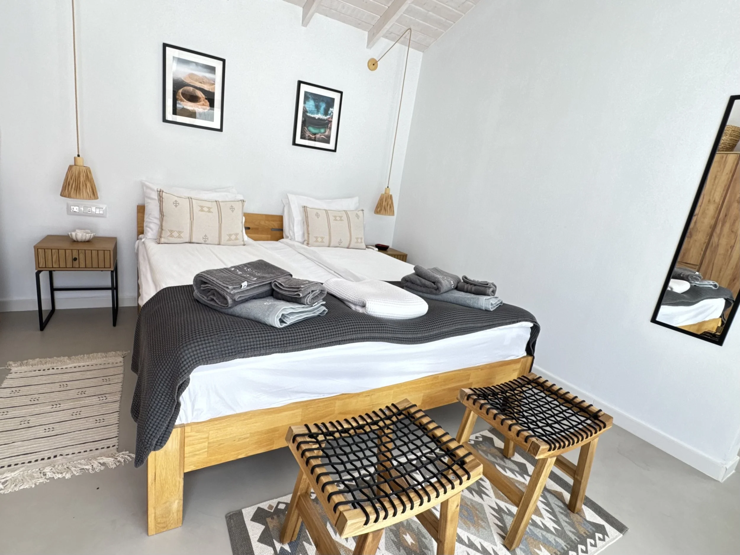holiday private rent with private pool, private terraces, very high reviews high client satisfaction, cozy intimate, delightful holidays in Lanzarote, satifsying stay in canary islands, beautiful design, attention to details and client service
