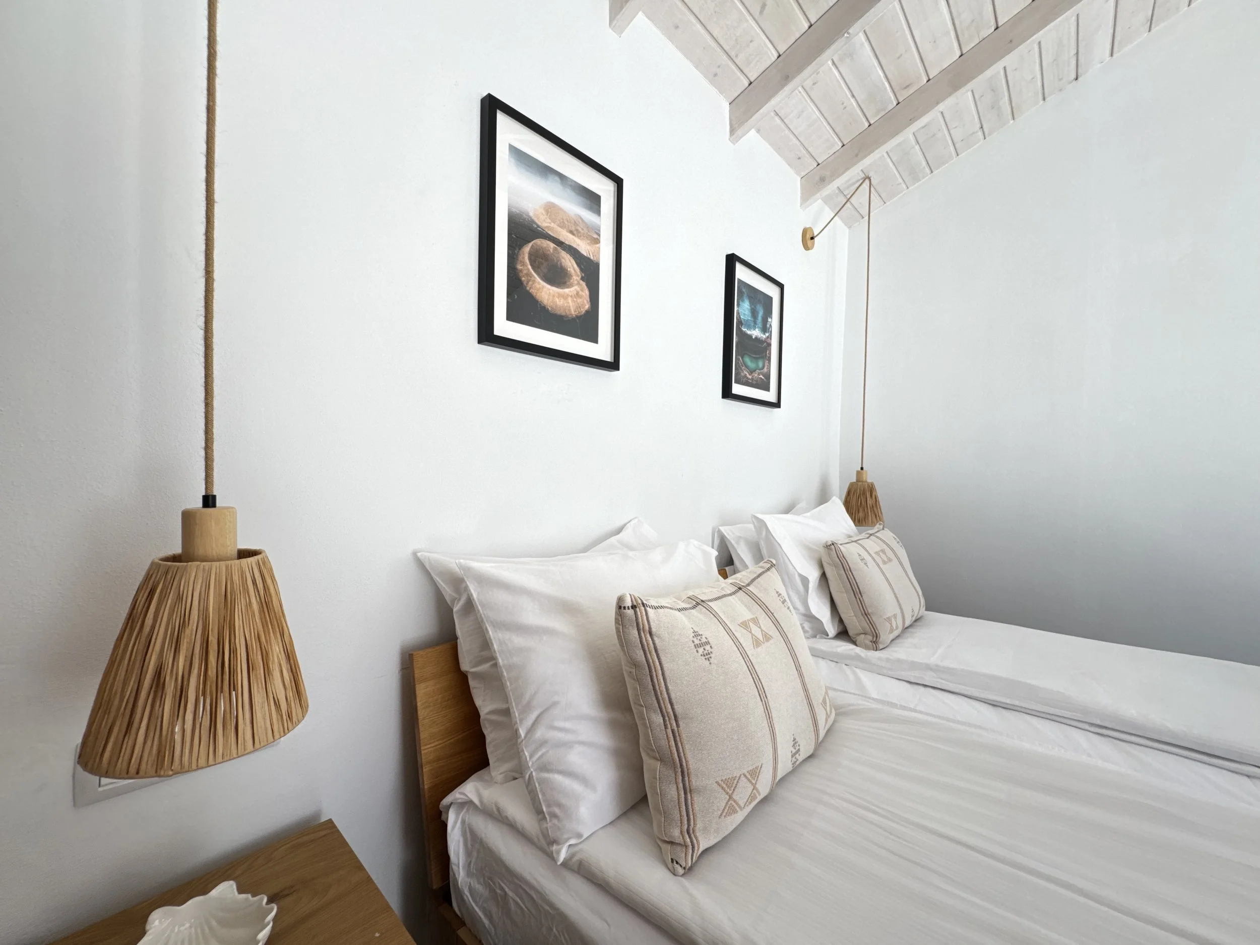 holiday private rent with private pool, private terraces, very high reviews high client satisfaction, cozy intimate, delightful holidays in Lanzarote, satifsying stay in canary islands, beautiful design, attention to details and client service