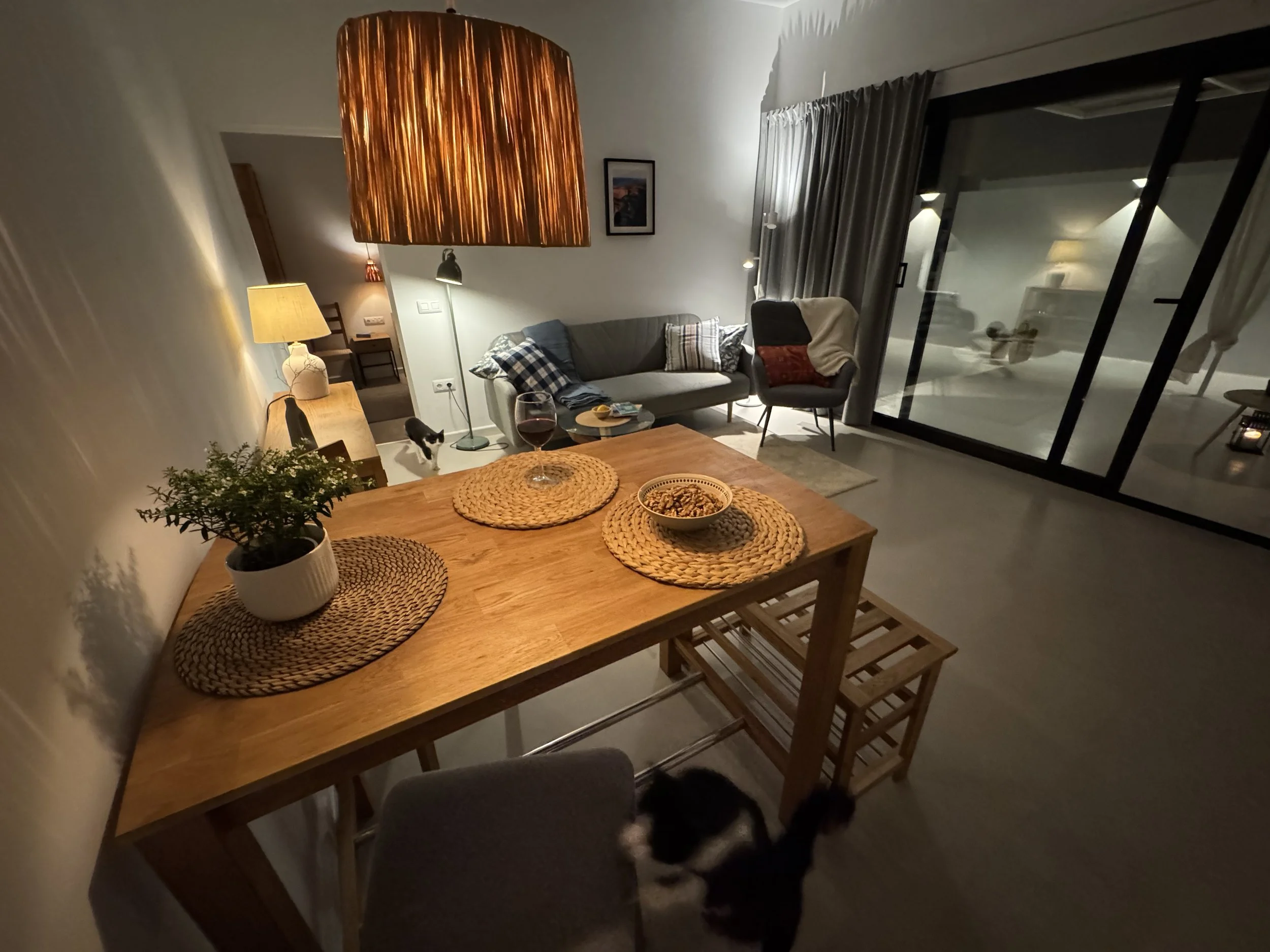 Ruhiger Boutique-Aufenthalt im Norden von Lanzarote. Private Terrassen, beheizter Pool, Jacuzzi und liebevoll gestaltete Räume im Zeichen von Slow Living und Hygge. Der perfekte Ort, um abzuschalten, neue Energie zu tanken, in entspannter Atmosphäre 