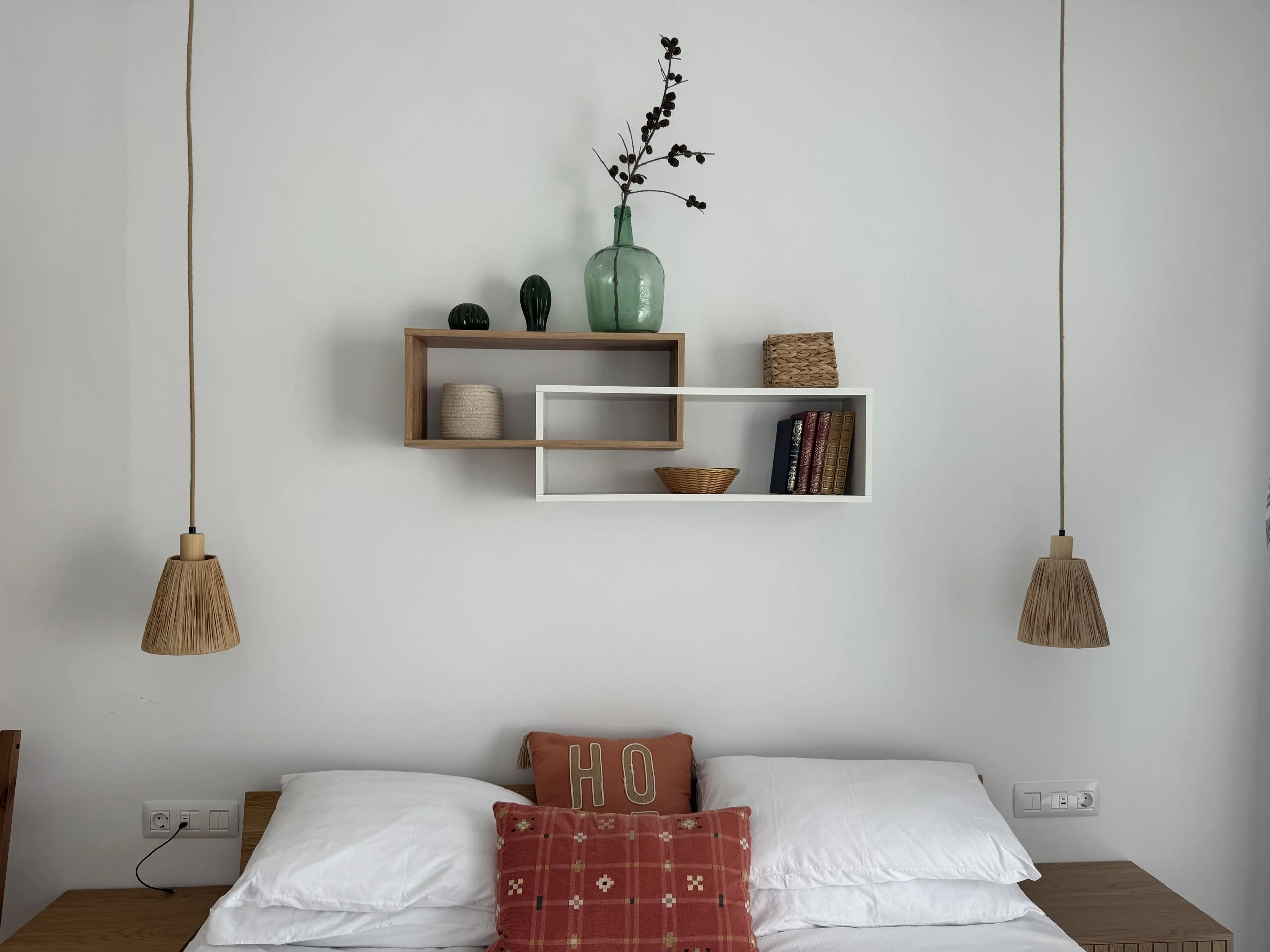 holiday private rent with private pool, private terraces, very high reviews high client satisfaction, cozy intimate, delightful holidays in Lanzarote, satifsying stay in canary islands, beautiful design, attention to details and client service