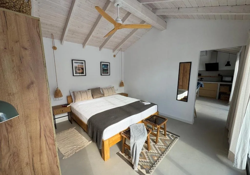 
fantastiche vacanze a Lanzarote in alloggio privato con piscina e splendido giardino di cactus, spazio privato, intimo e accogliente, terrazze private, individuale e ricco di design e stile
