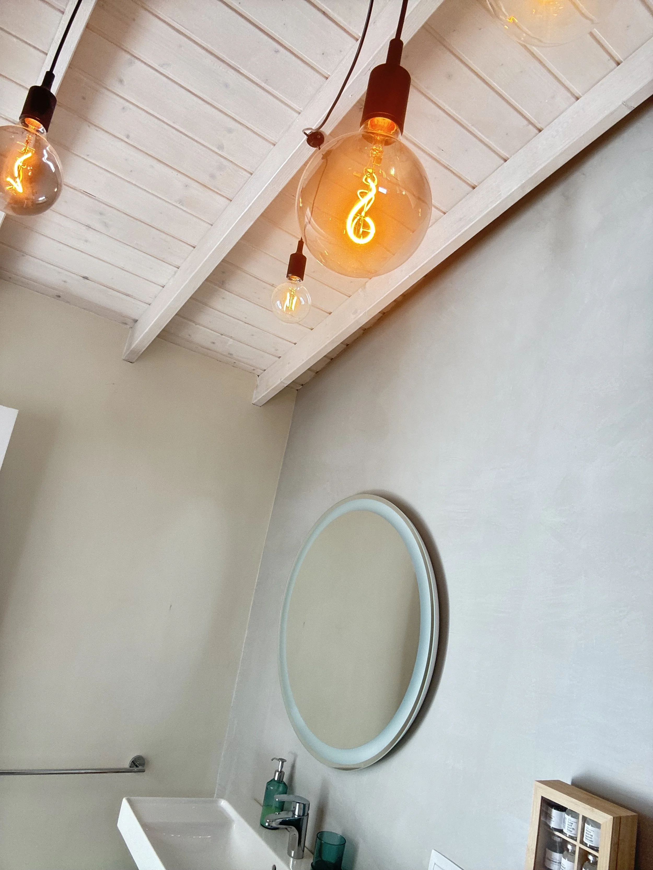 holiday private rent with private pool, private terraces, very high reviews high client satisfaction, cozy intimate, delightful holidays in Lanzarote, satifsying stay in canary islands, beautiful design, attention to details and client service