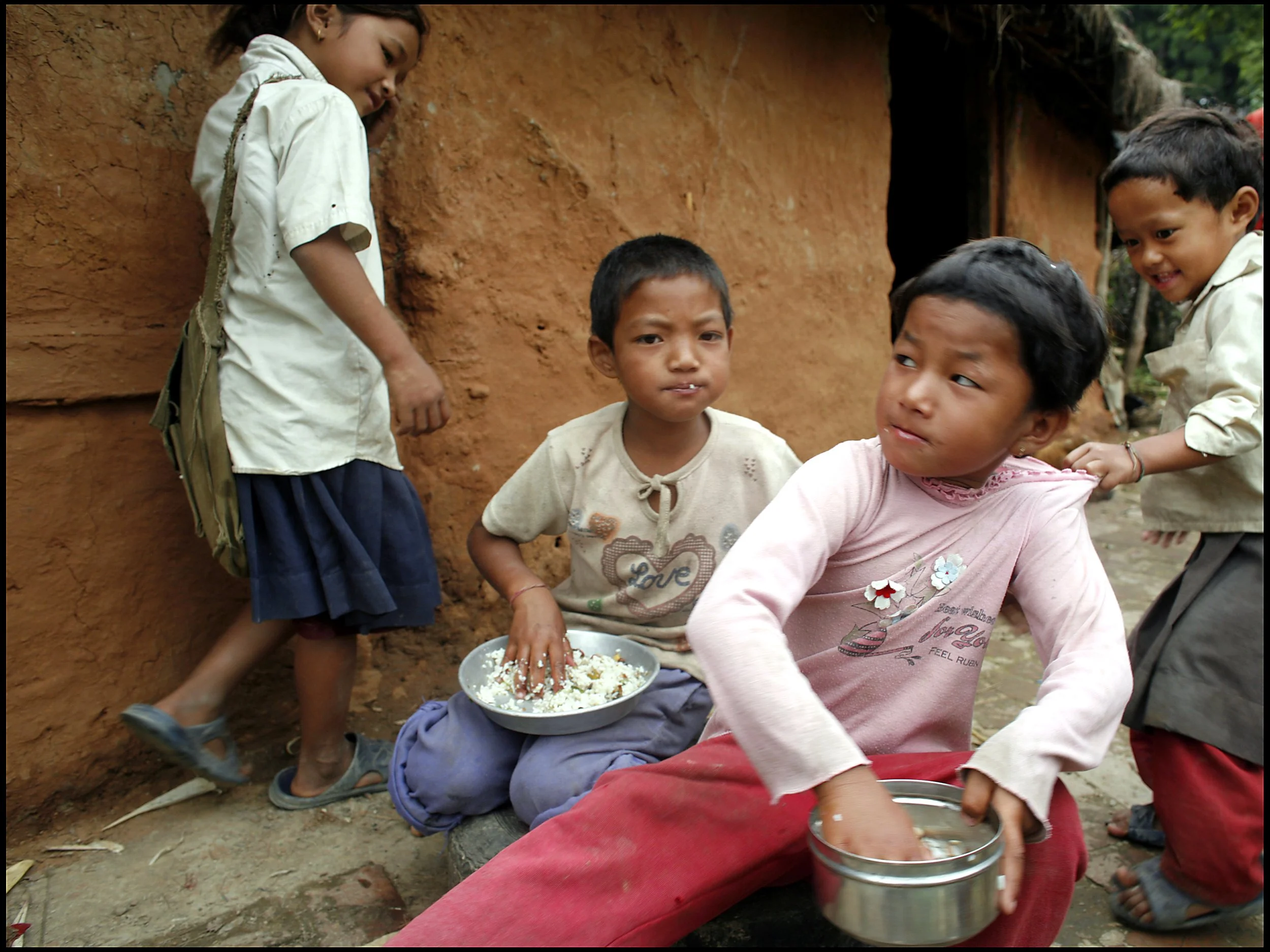 Quarry kids, Nepal06.jpg
