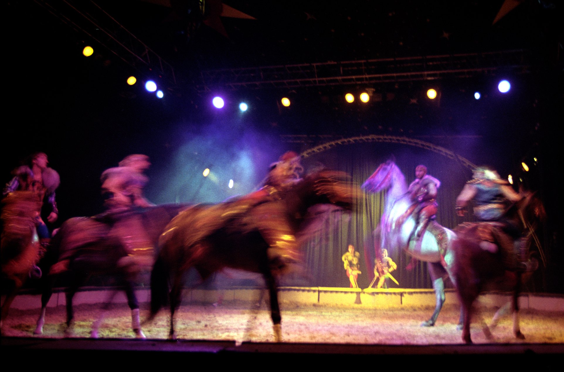Big Top195.jpg
