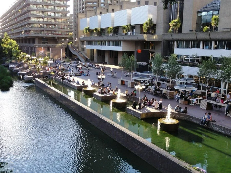 Go for a walk, catch the 1100-1120 Holy Eucharist, have a glass of sherry or a cup of coffee at the rectory afterwards if you like with some nice folks, and wander on into The City, and all the world is yours in these quiet holy days between Christma