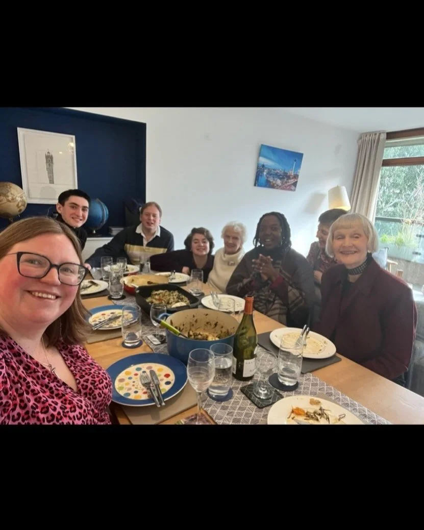 More parish &lsquo;progressive&rsquo; (aka safari) lunch snaps from #thelittlecountrychurchinthecity &hellip; well, what *else* is there to do between Mass and Evensong? ;)