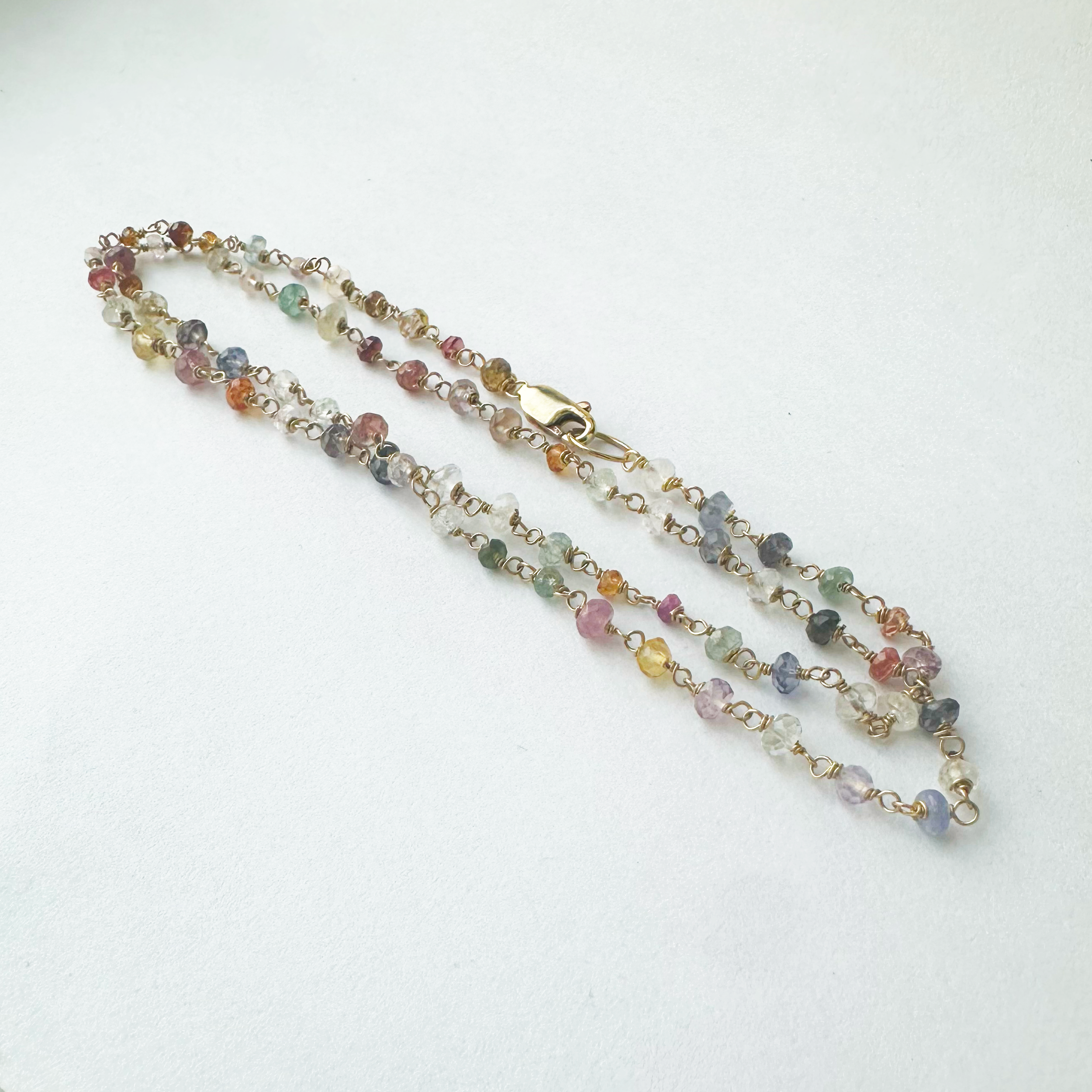 Tiny surprise necklace: multicolor