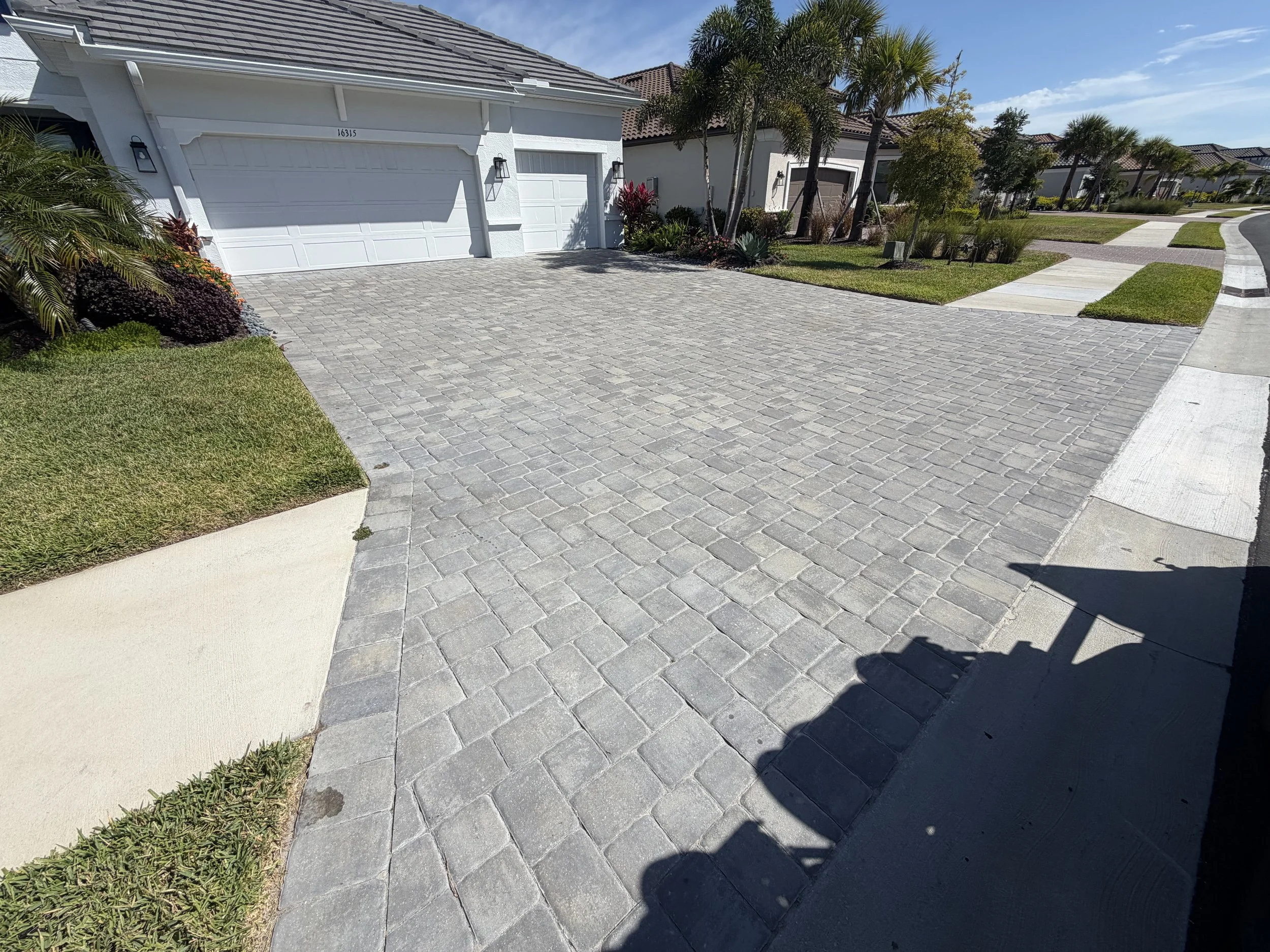 Paver pressure washing and sealing BEFORE PHOTO