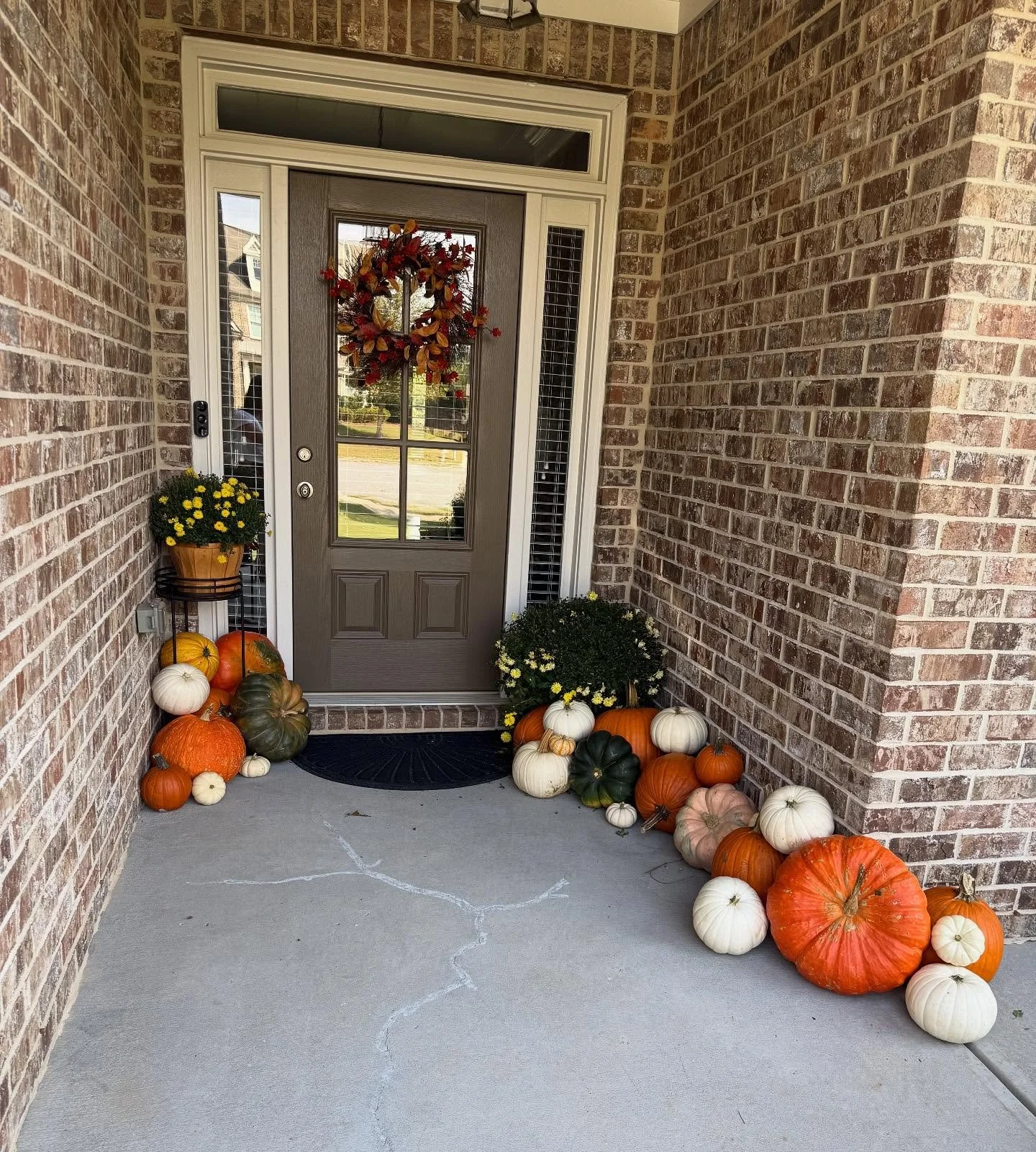 Season is coming to an end! Reach out so you don&rsquo;t miss this years pumpkins season. #porchdecor #porchpumpkins #buford #pumpkineverything