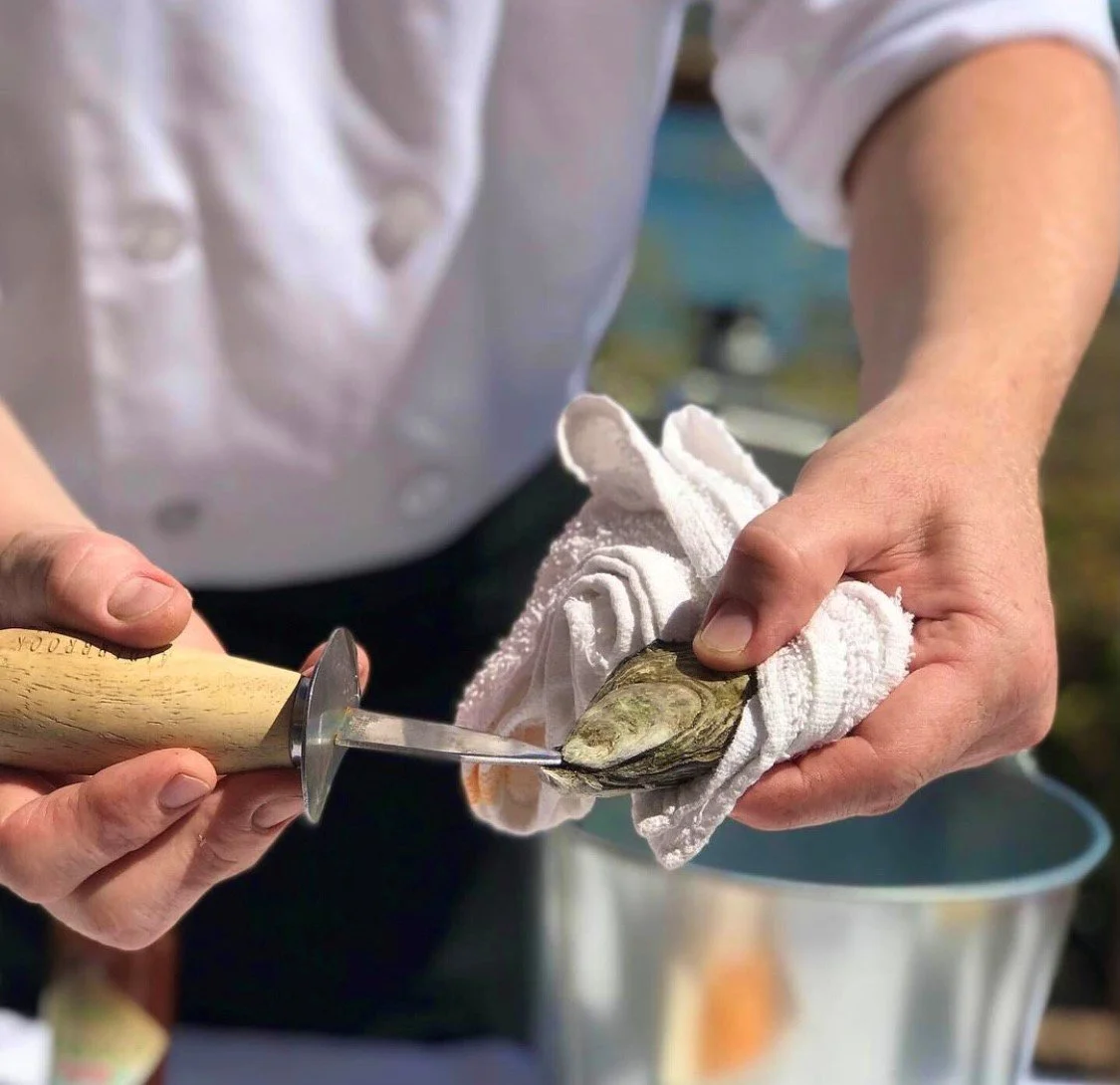 opening oyster (1).jpg