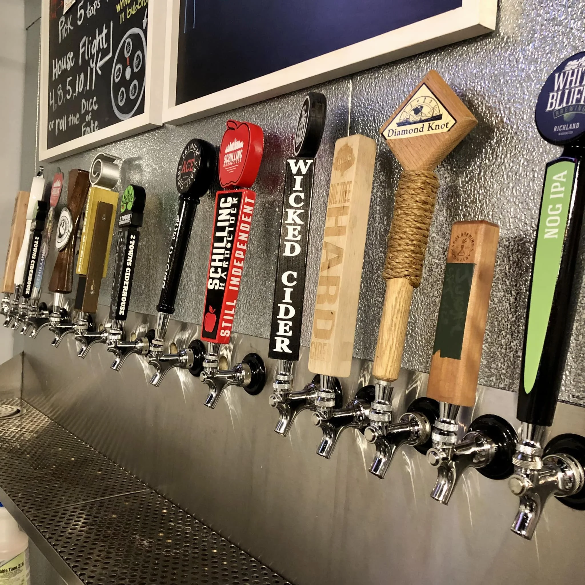 TriCitiesCiderHouseTaps.jpg