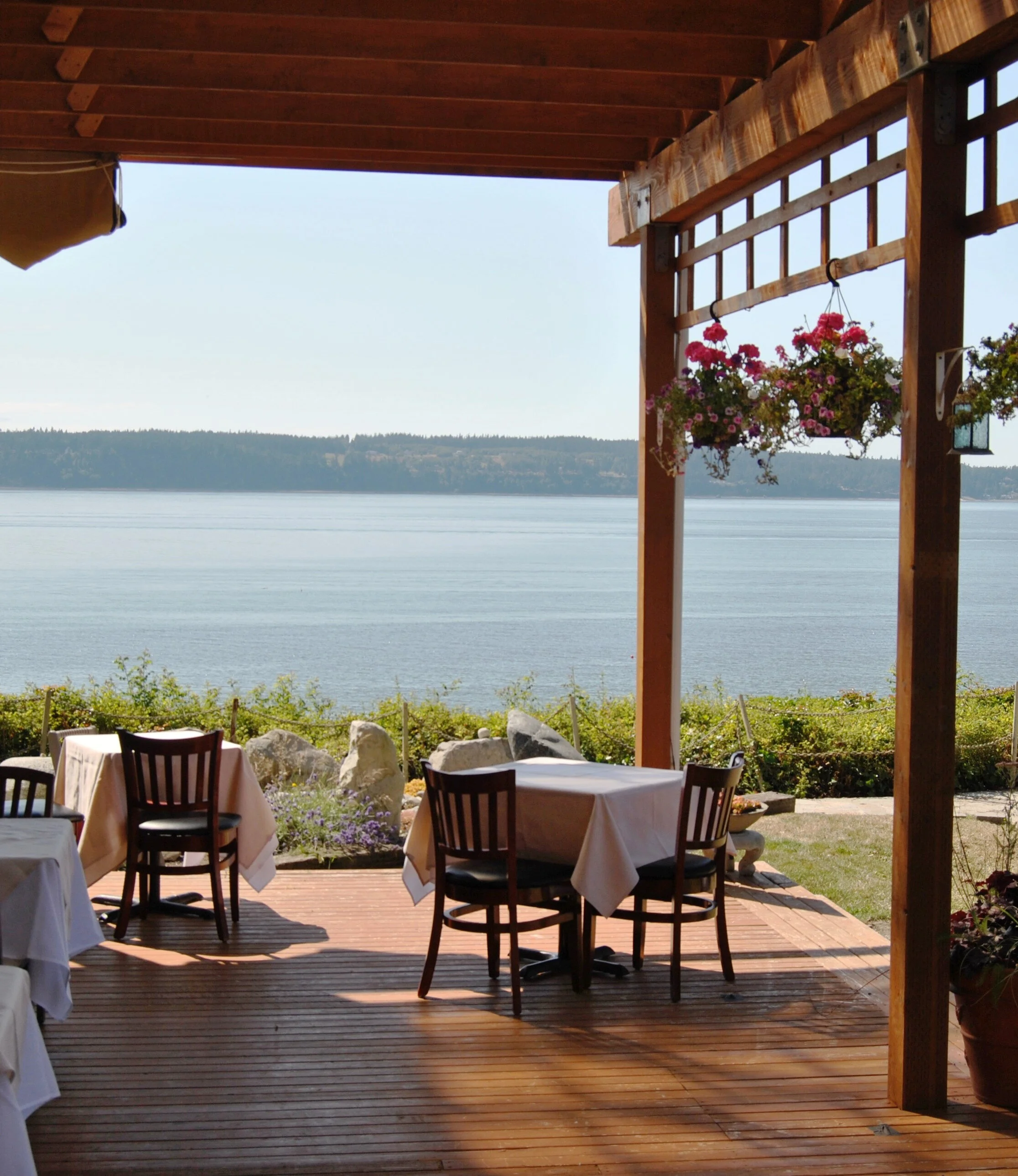 Camano island inn - SW (2) page 3_sr.jpg