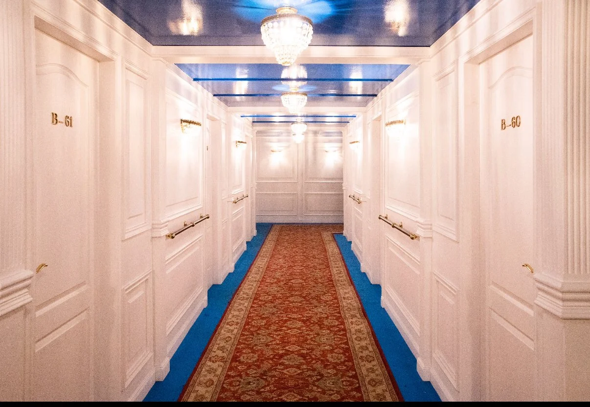 Titanic_HallwayReplica.jpg