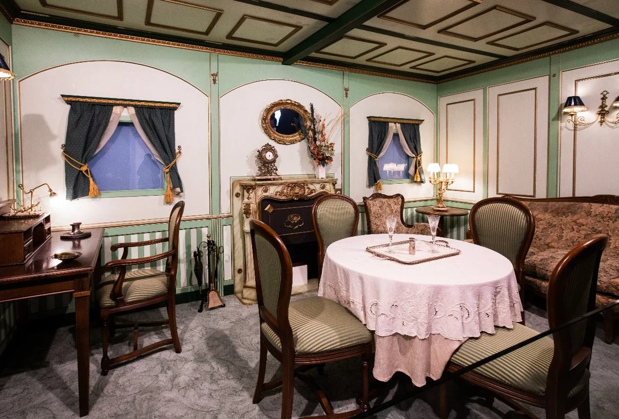 Titanic_DiningRoom replica.jpg