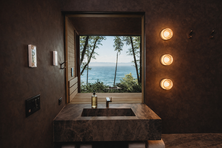interior-floating-bathhouse..webp