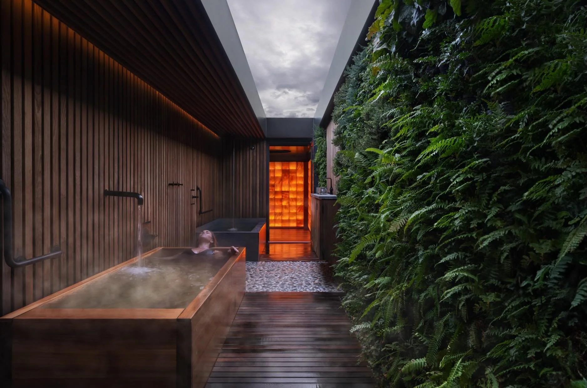 Seattle&rsquo;s wellness scene is about to get a major addition 🌿✨

This August, @circlewellnessspas will open its first U.S. location just steps from Gas Works Park, introducing the world&rsquo;s first automated private thermal spa. Inspired by glo