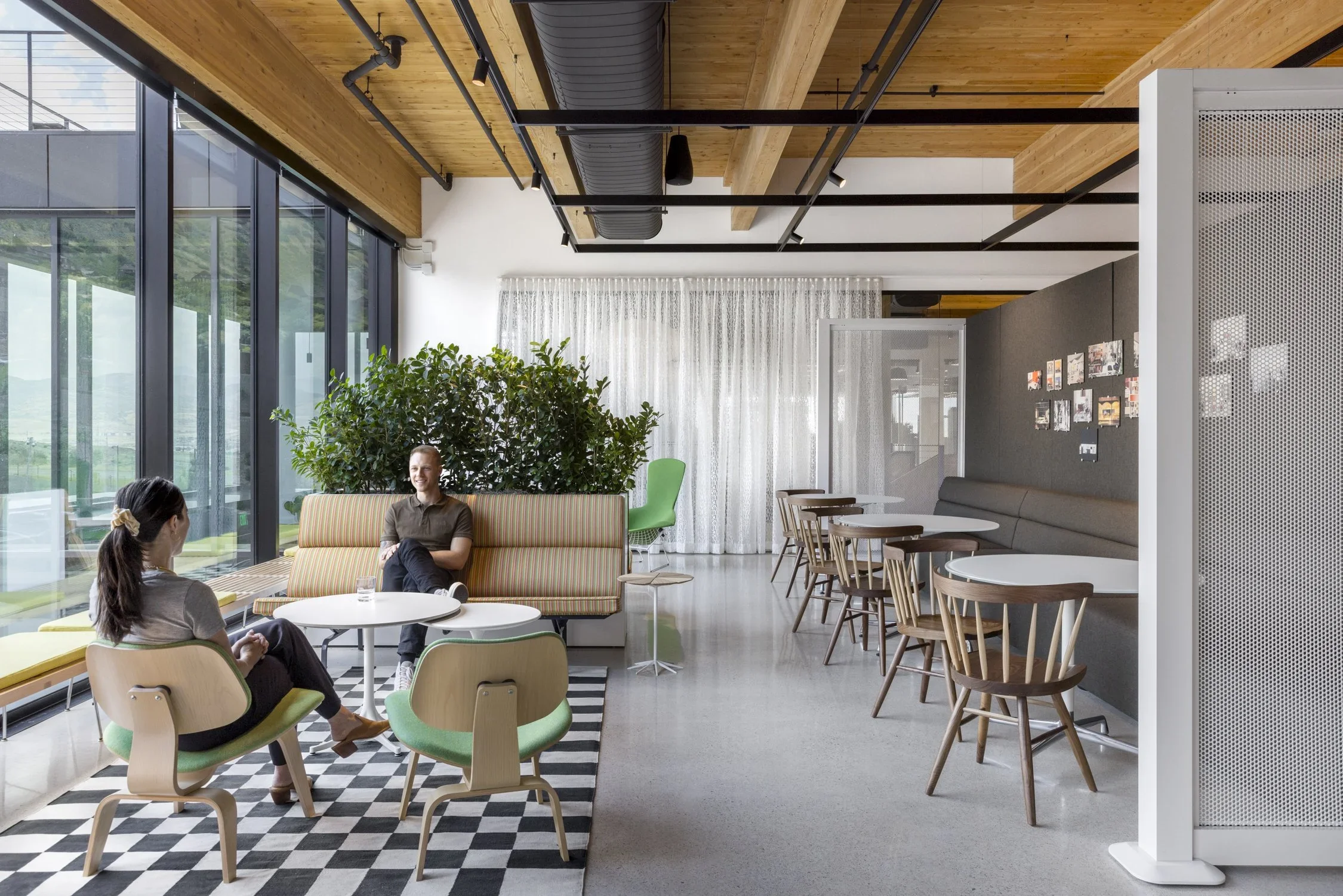 HB Workplaces SL 6.webp