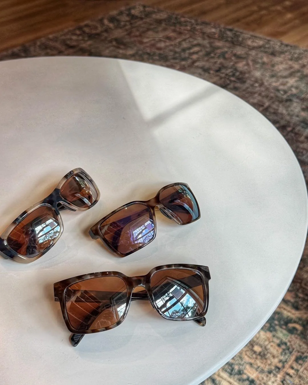 Bajio feature!! 💚👀🤩 
These sunnies are built for you! Pickleball? Fishing? Running? Hiking? Whatever activity you&rsquo;re into, these are the sunglasses for you! 

Spectacular UV protection from all angles and glare removal at its finest. Bajio s