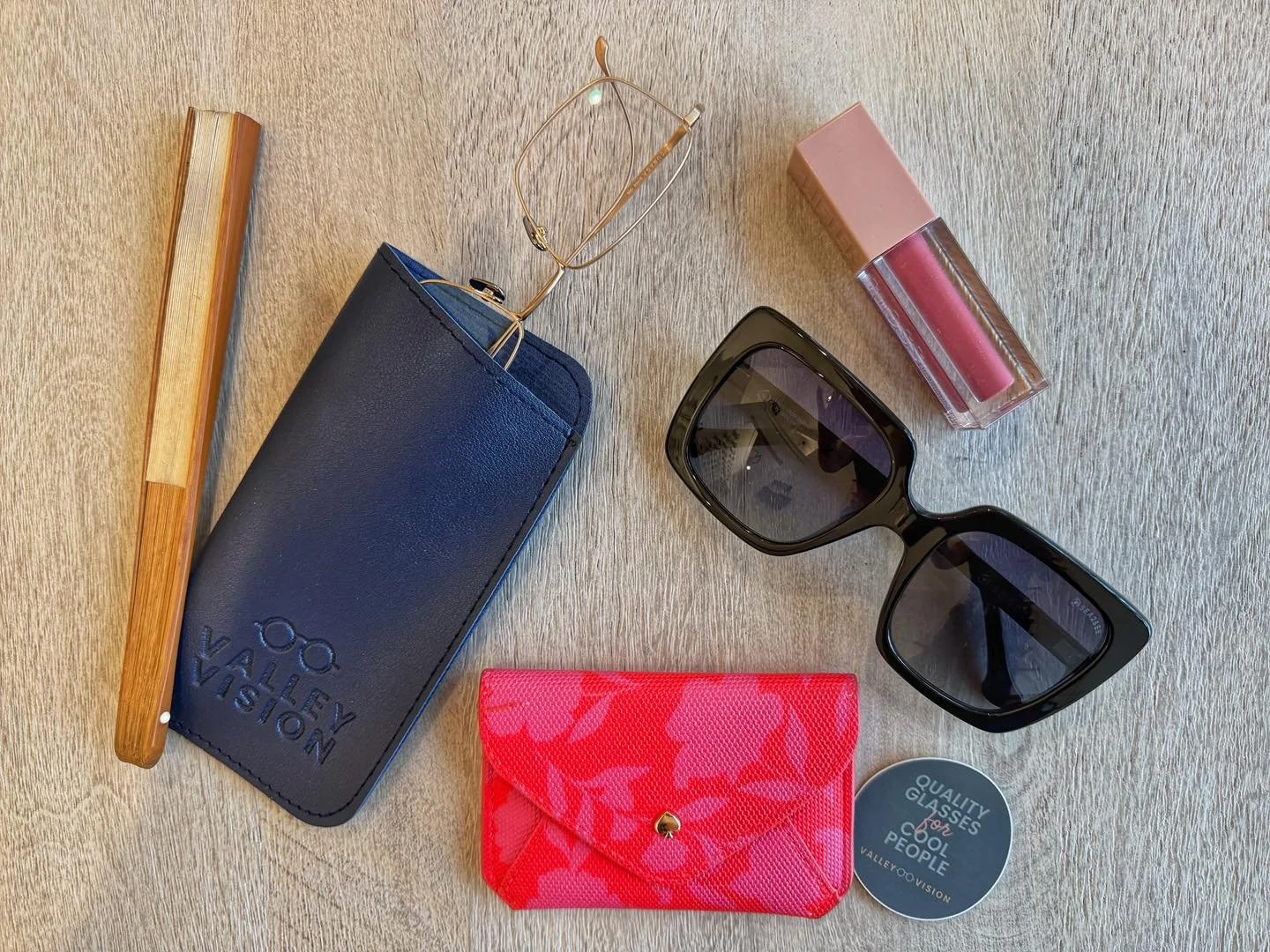 Please enjoy these frames in their natural habitat 😜✨

Quality eyewear should keep up with your everyday lifestyle, and these definitely do! We&rsquo;re loving these shots featuring some of our favorite sunnies and clear lens frames lately. 🕶️👓

O