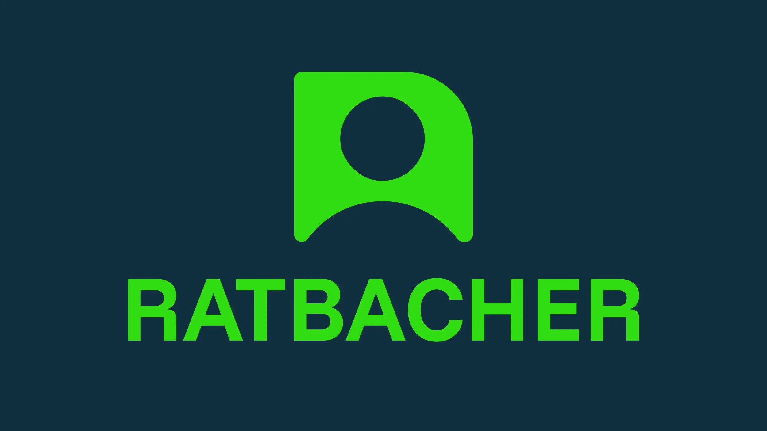 Logo mit grüner Kamera und dem Text 'Patrouilleur Rateracher' auf dunklem Hintergrund.